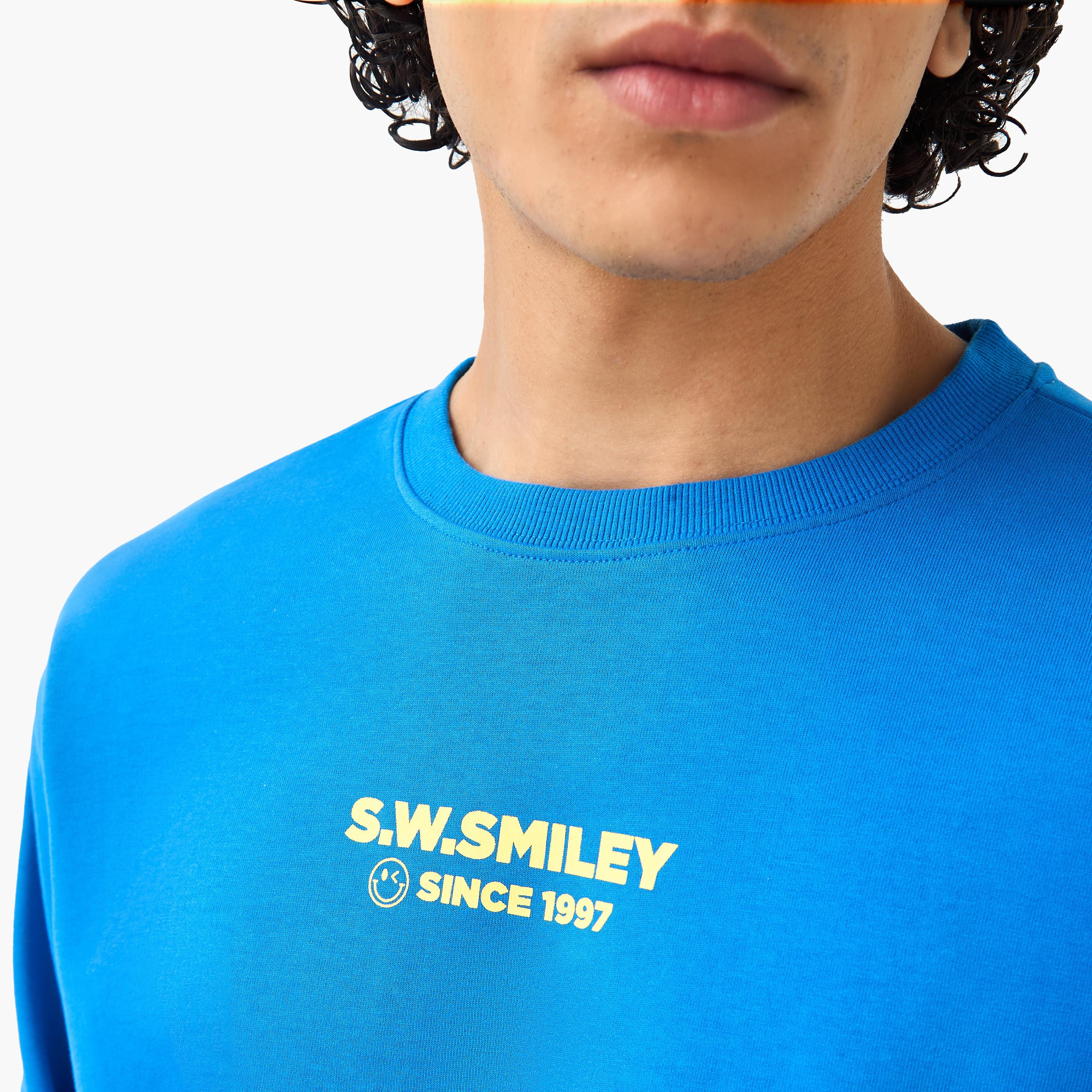 سويت شيرت رجالي بقصة عادية وطبعات-men-winterwear-hoodiesandsweatshirts-image-2