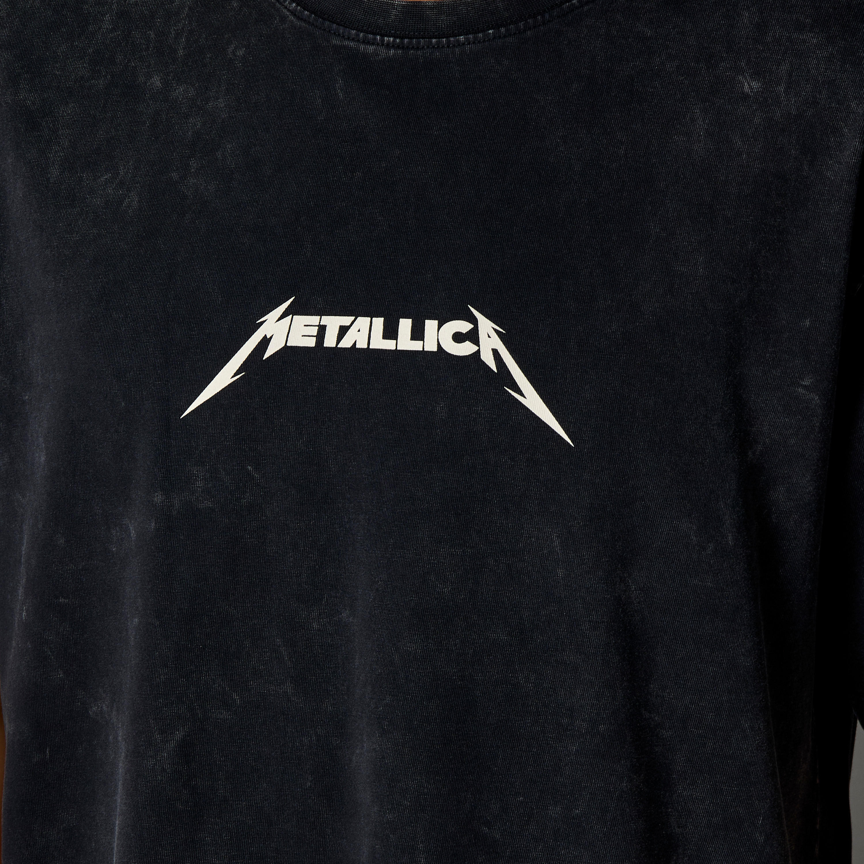 Metallica Men Relaxed Fit Crew Neck Short Sleeves T-shirt-men-clothing-tshirtsandpolos-tshirts-image-2