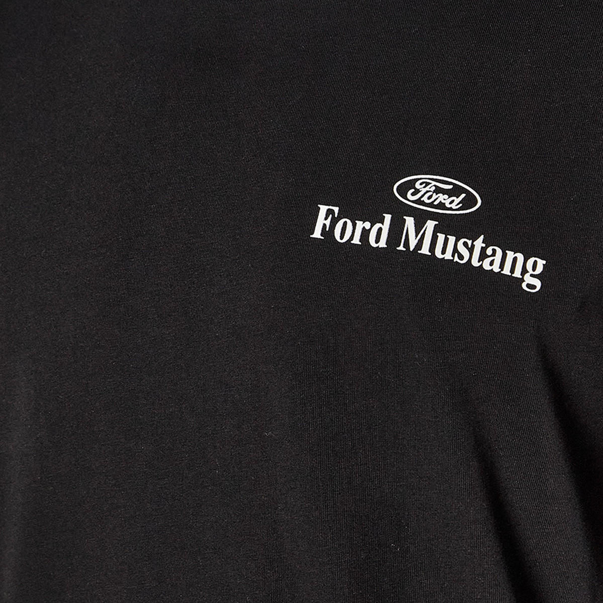 تيشيرت فورد موستانج بقصّة عادية وياقة ضيقة وأكمام قصيرة للرجال-men-clothing-tshirtsandpolos-tshirts-image-2