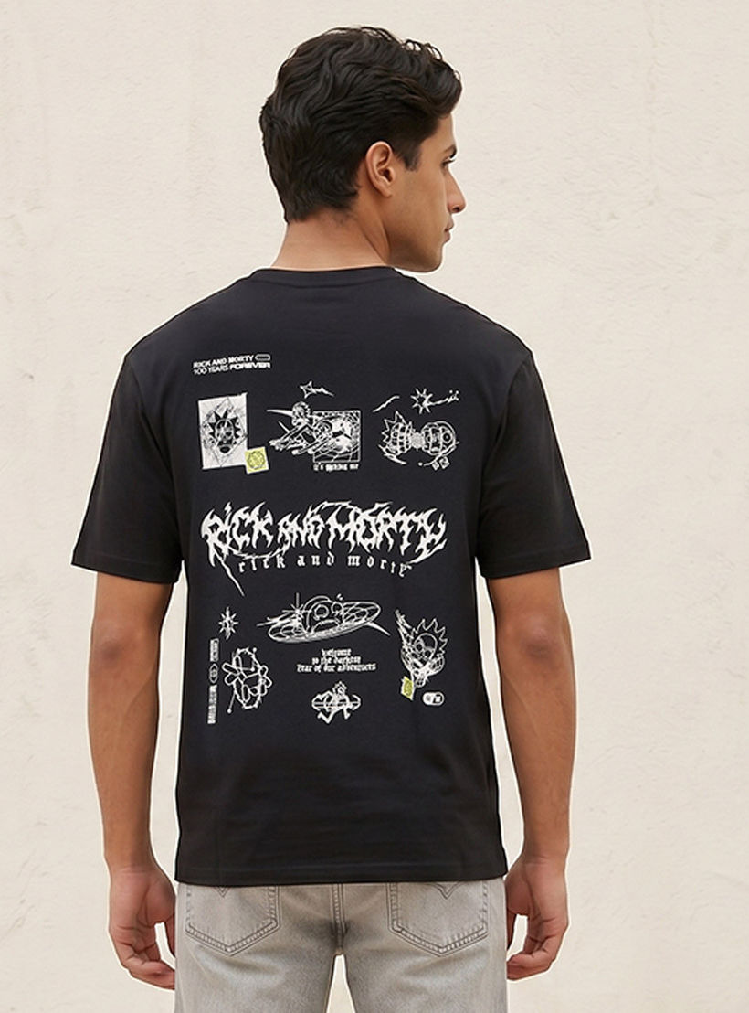 تيشيرت بياقة دائرية وأكمام قصيرة بقصة عادية من ريك أند مورتي-men-clothing-tshirtsandpolos-tshirts-image-4
