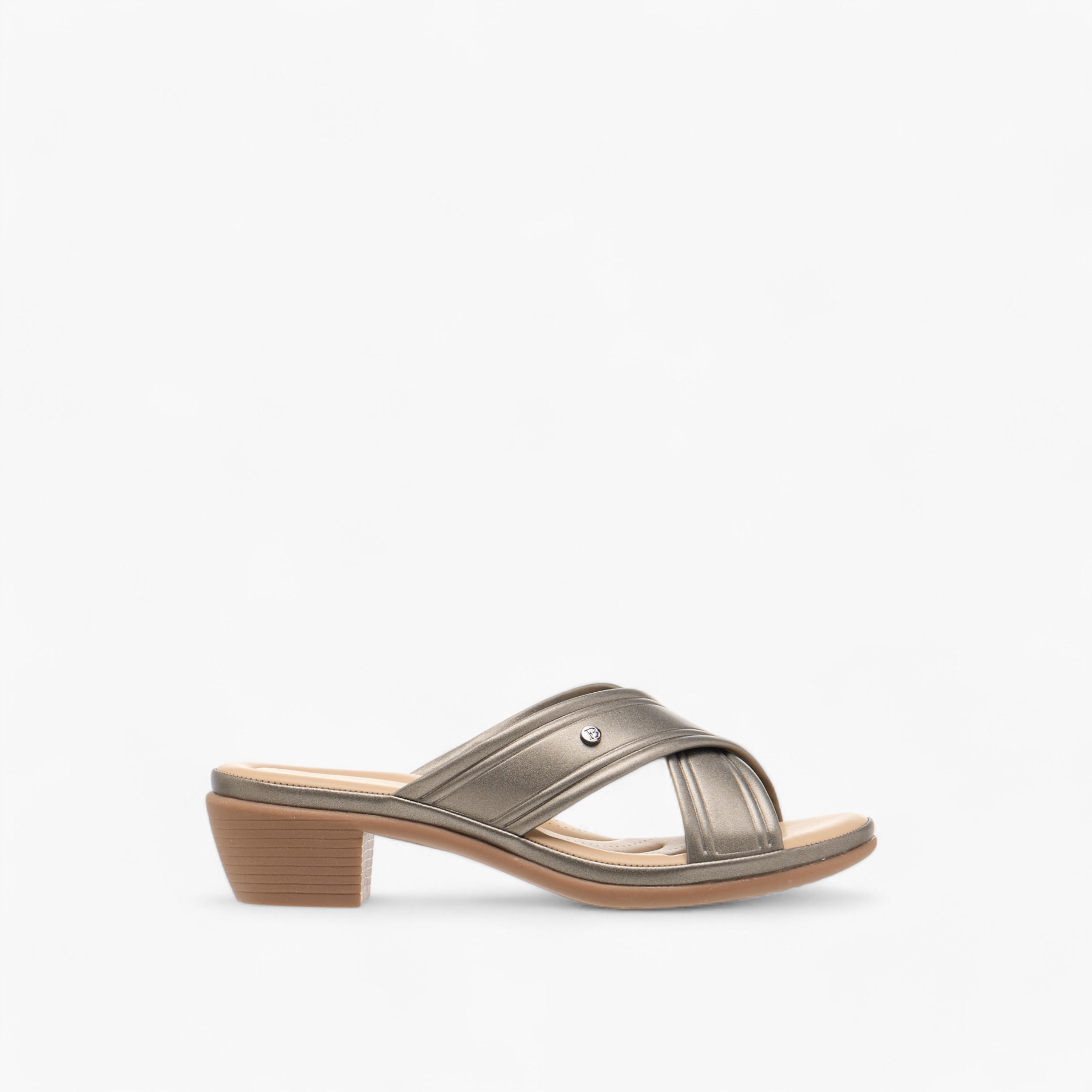 صندل مريح سهل الارتداء بحزام متقاطع وكعب سميك من فلورا بيلا-women-shoes-sandals-heeled-image-3