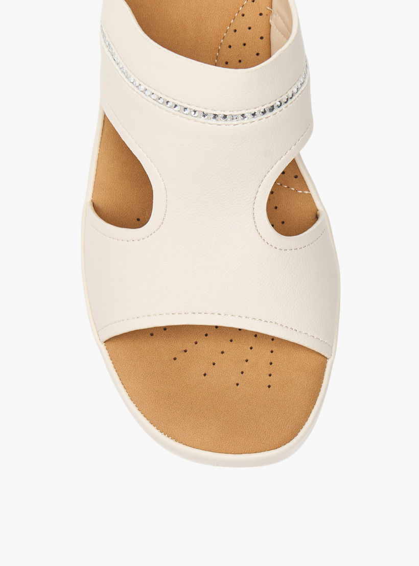 صندل مريح مزيّن سهل الارتداء بكعب سميك من فلورا بيلا-women-shoes-sandals-heeled-image-4