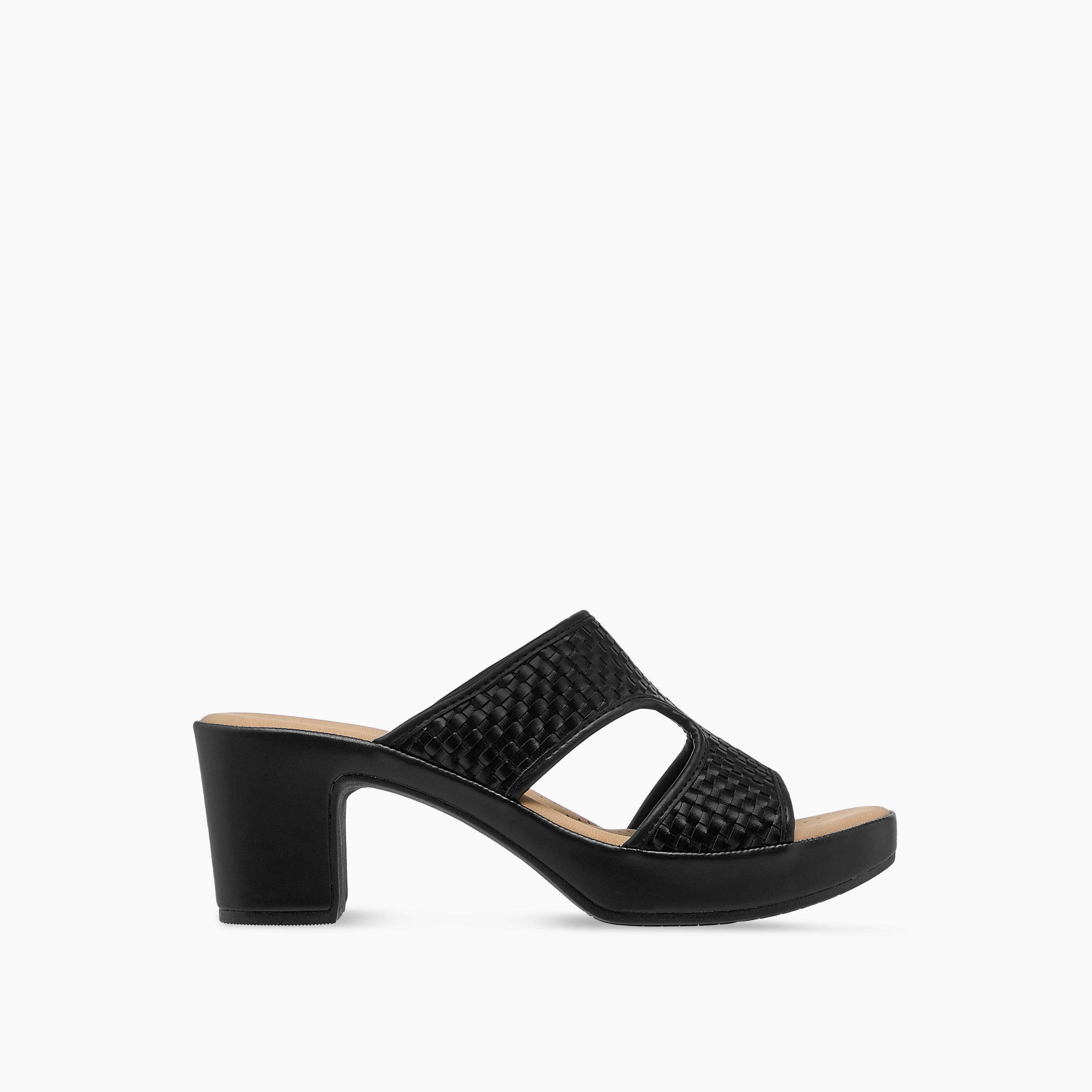 صندل سهل الارتداء وبارز الملمس بكعب سميك من فلورا بيلا-women-shoes-sandals-heeled-image-3