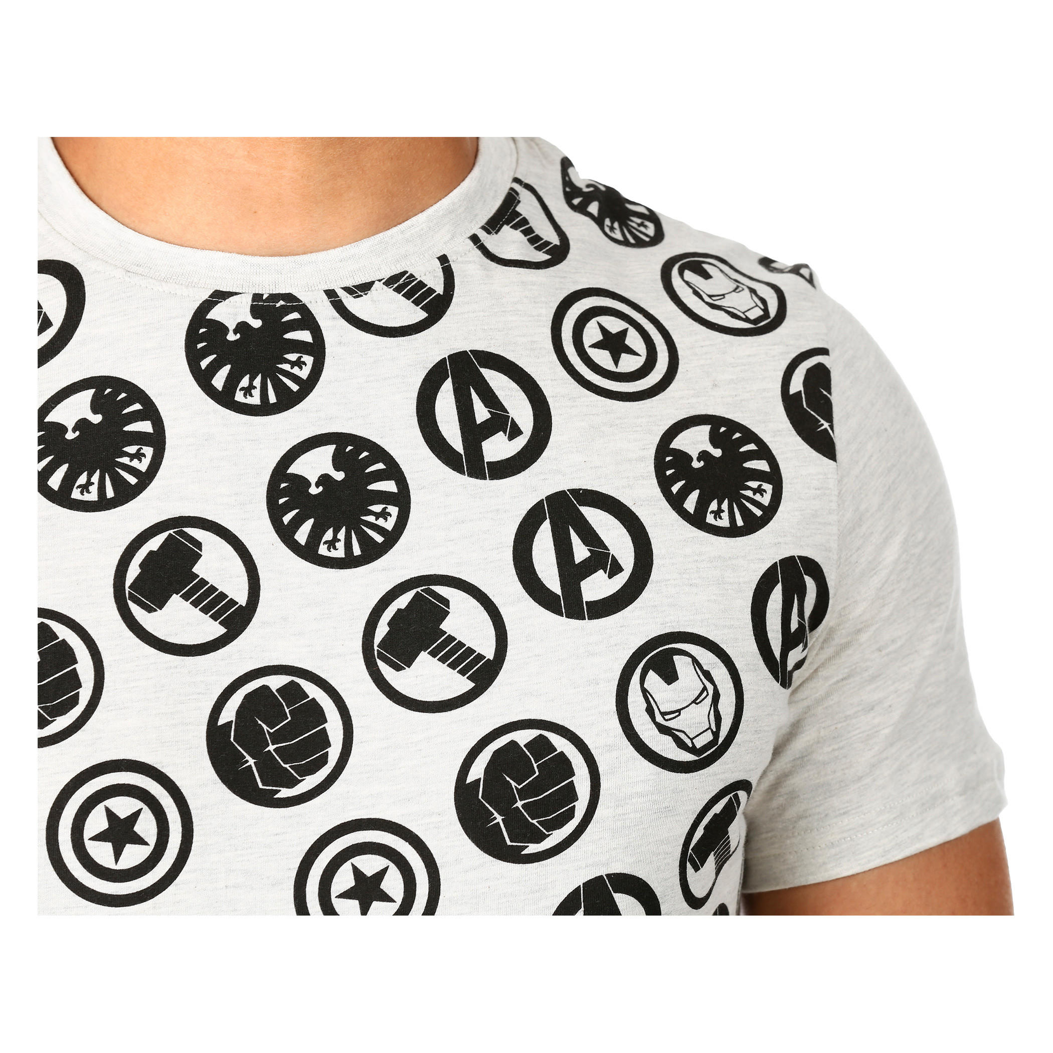Avengers Print Round Neck T-Shirt with Half Sleeves in Regular Fit-men-clothing-tshirtsandpolos-tshirts-image-4