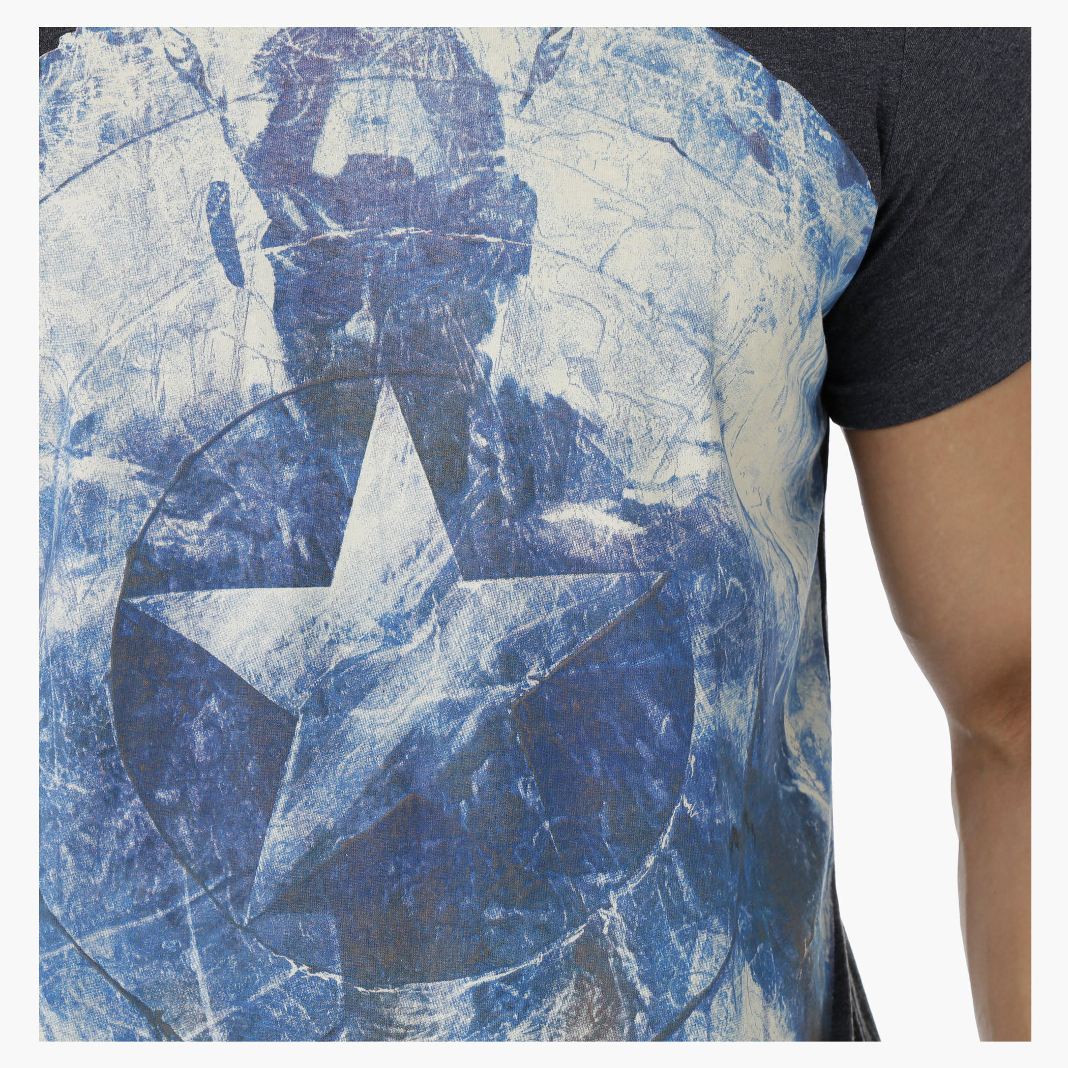 Printed T-Shirt in Regular Fit-men-clothing-tshirtsandpolos-tshirts-image-2