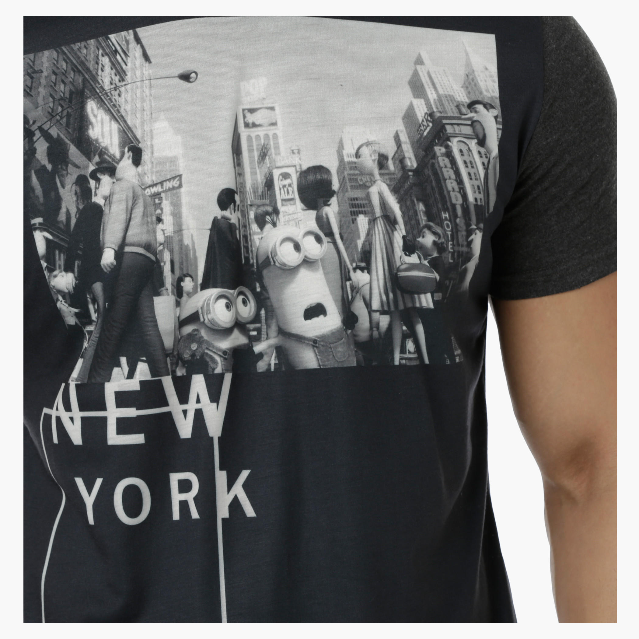 Printed T-Shirt in Regular Fit-men-clothing-tshirtsandpolos-tshirts-image-2