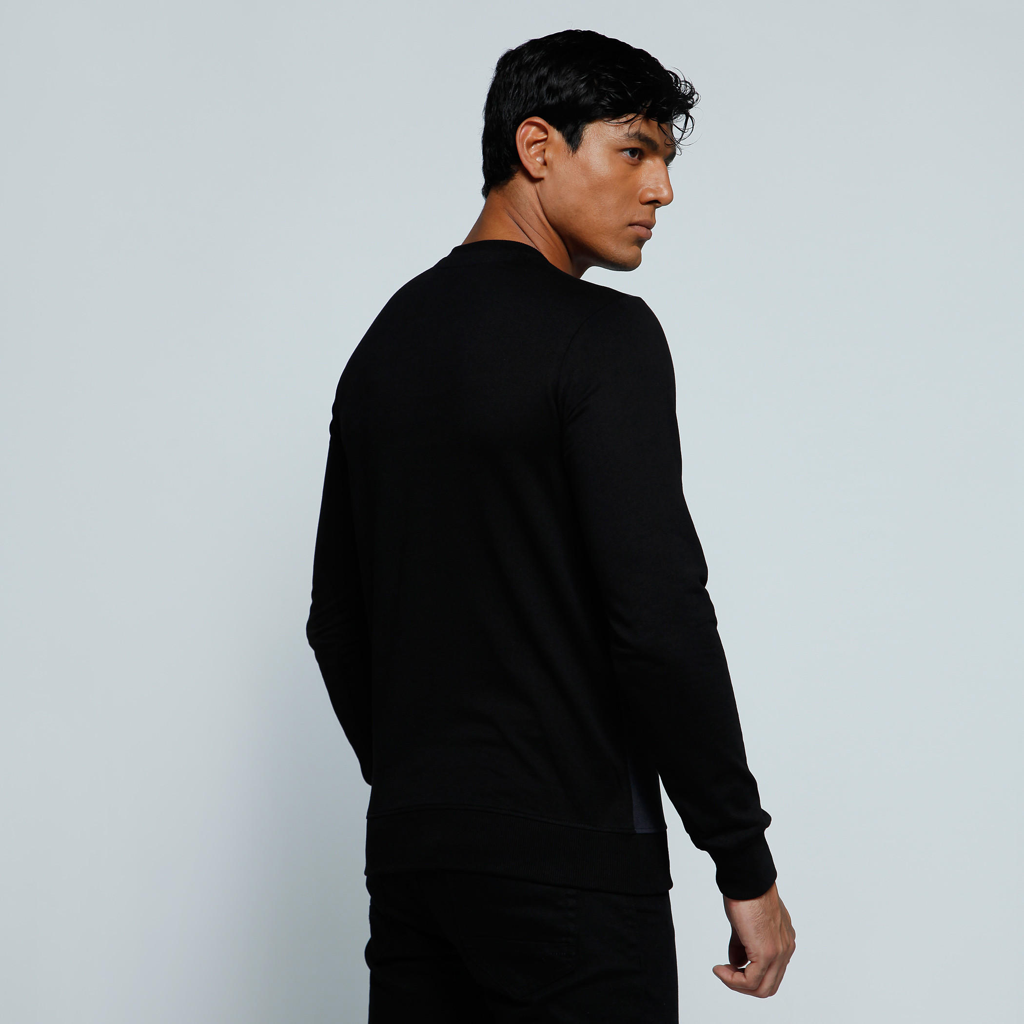 Printed T-Shirt with Long Sleeves and Crew Neck-men-winterwear-hoodiesandsweatshirts-image-2