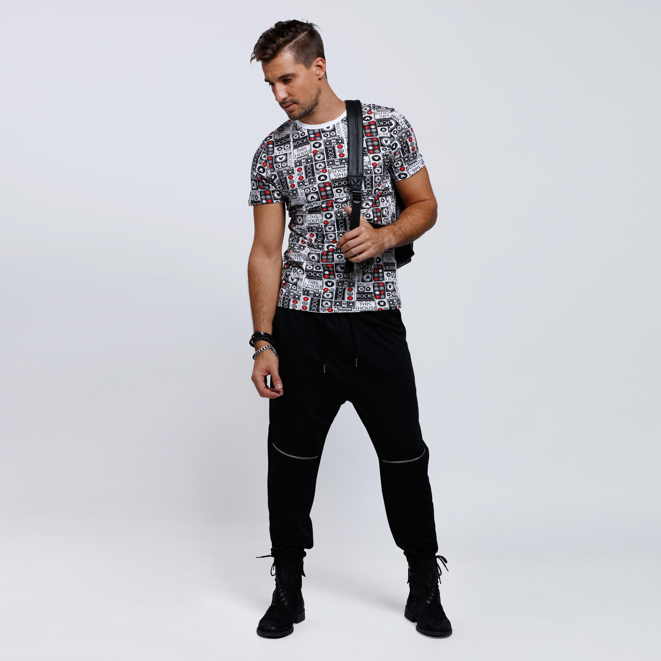Mickey Mouse Printed Round Neck T-Shirt with Short Sleeves-men-clothing-tshirtsandpolos-tshirts-image-1