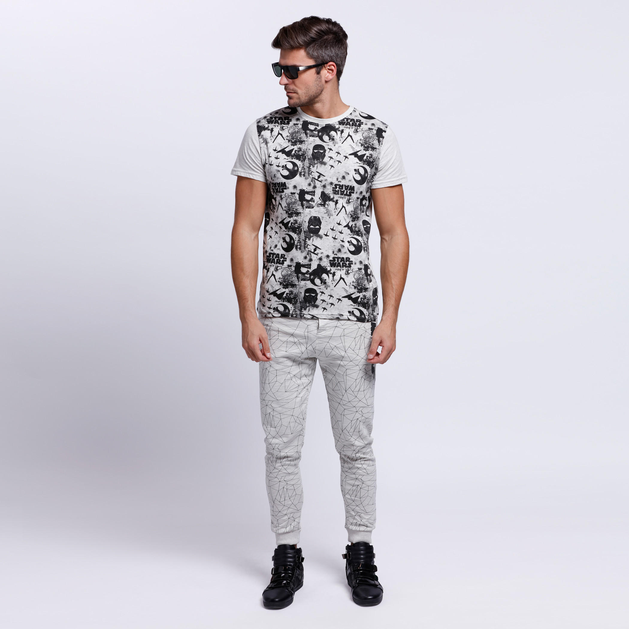 Star Wars Printed Short Sleeves T-Shirt-men-clothing-tshirtsandpolos-tshirts-image-1