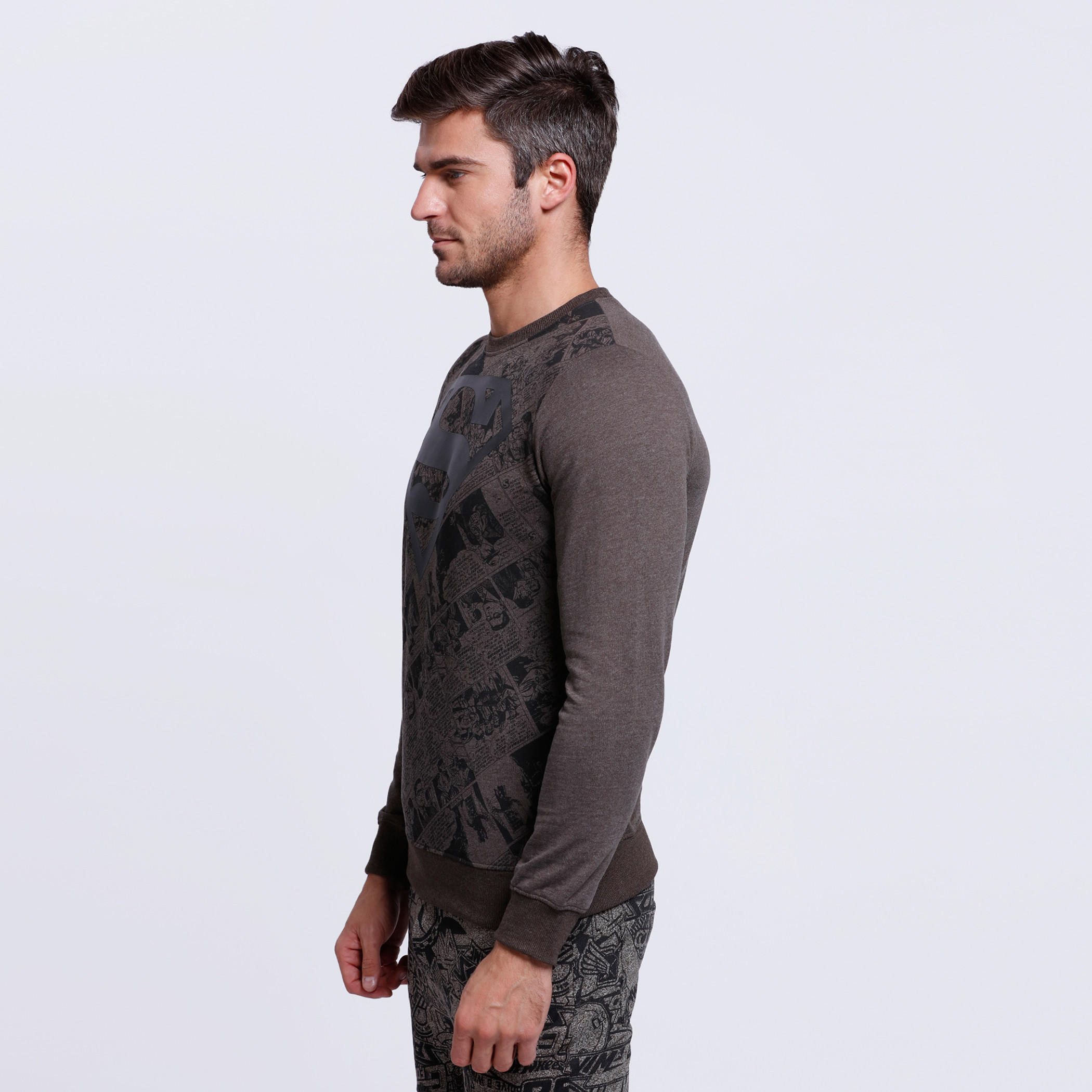 Superman Printed Long Sleeves Pullover-men-winterwear-hoodiesandsweatshirts-image-3