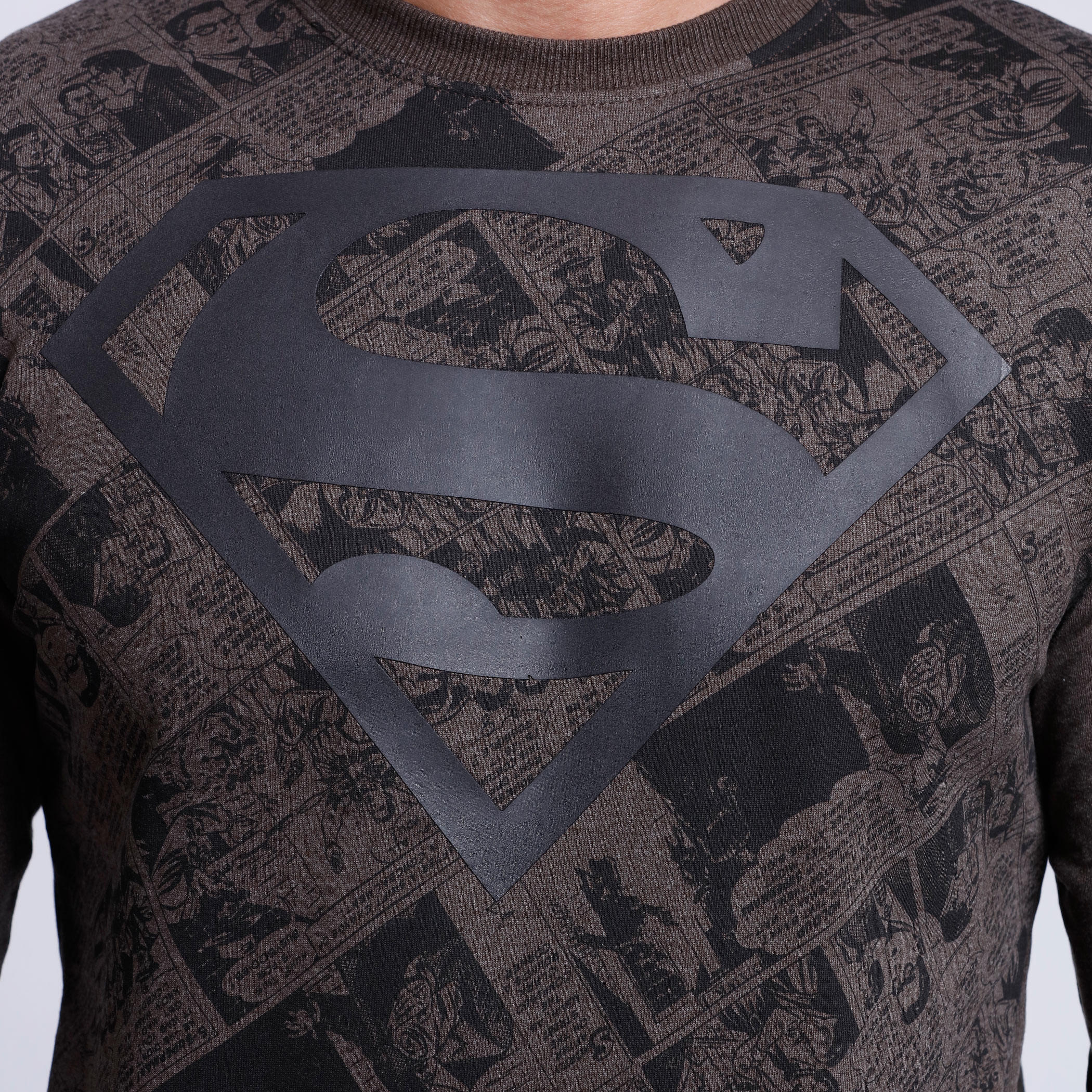 Superman Printed Long Sleeves Pullover-men-winterwear-hoodiesandsweatshirts-image-4