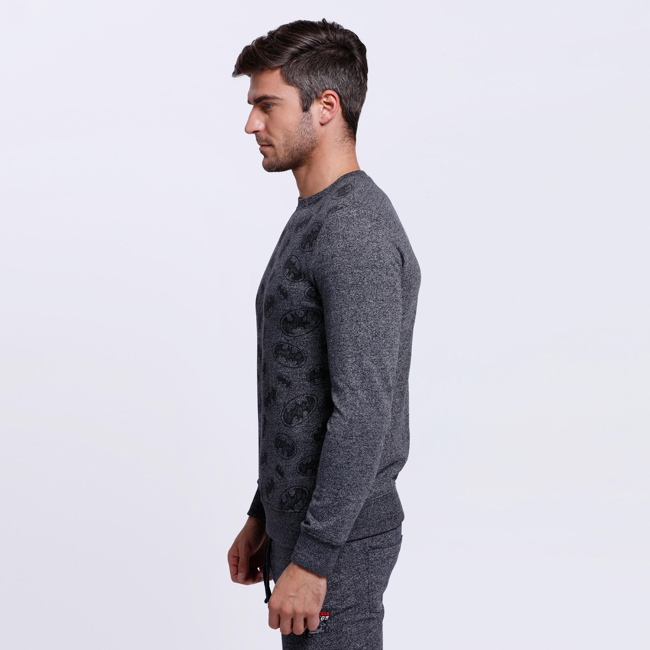 Batman Printed Long Sleeves Pullover-men-winterwear-hoodiesandsweatshirts-image-3