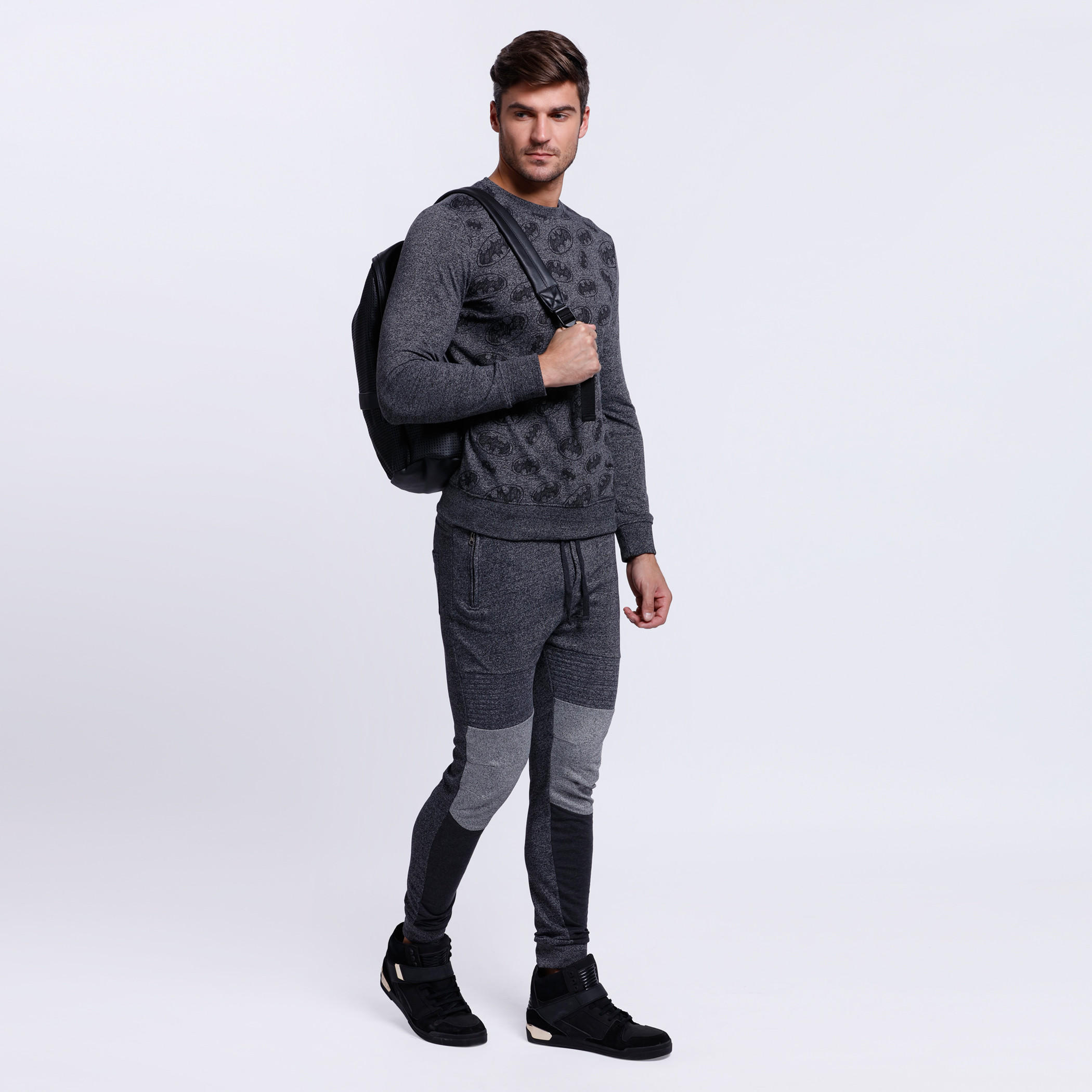 Batman Printed Long Sleeves Pullover-men-winterwear-hoodiesandsweatshirts-image-1