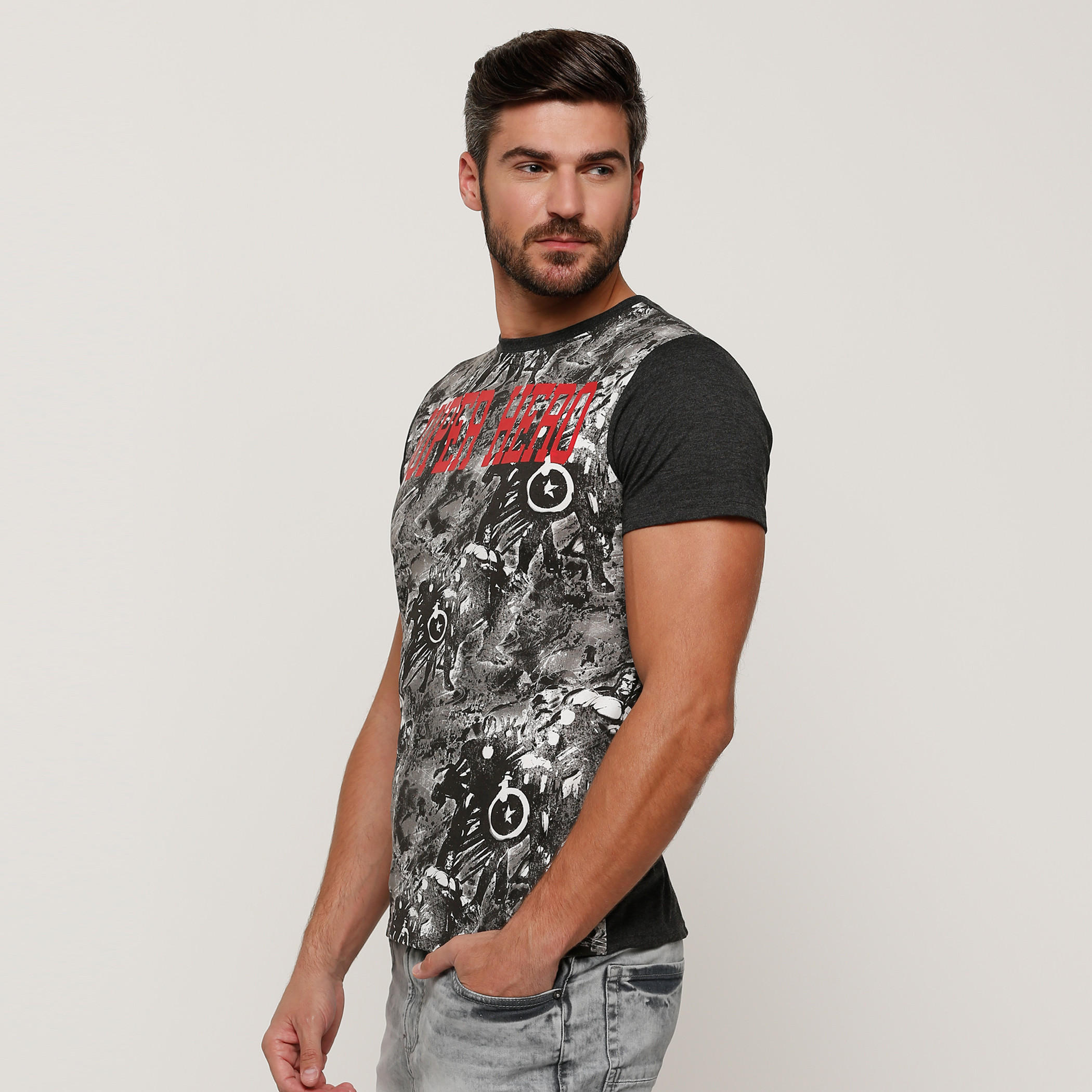 تيشيرت بياقة مستديرة وأكمام قصيرة وطبعات كابتن أمريكا-men-clothing-tshirtsandpolos-tshirts-image-3