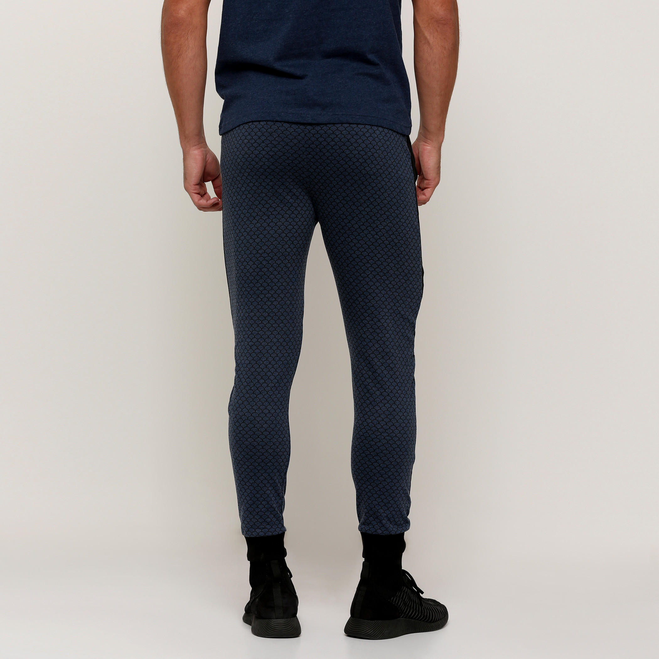 بنطال رياضي طويل بطبعات سوبر مان-men-clothing-bottoms-joggers-image-4