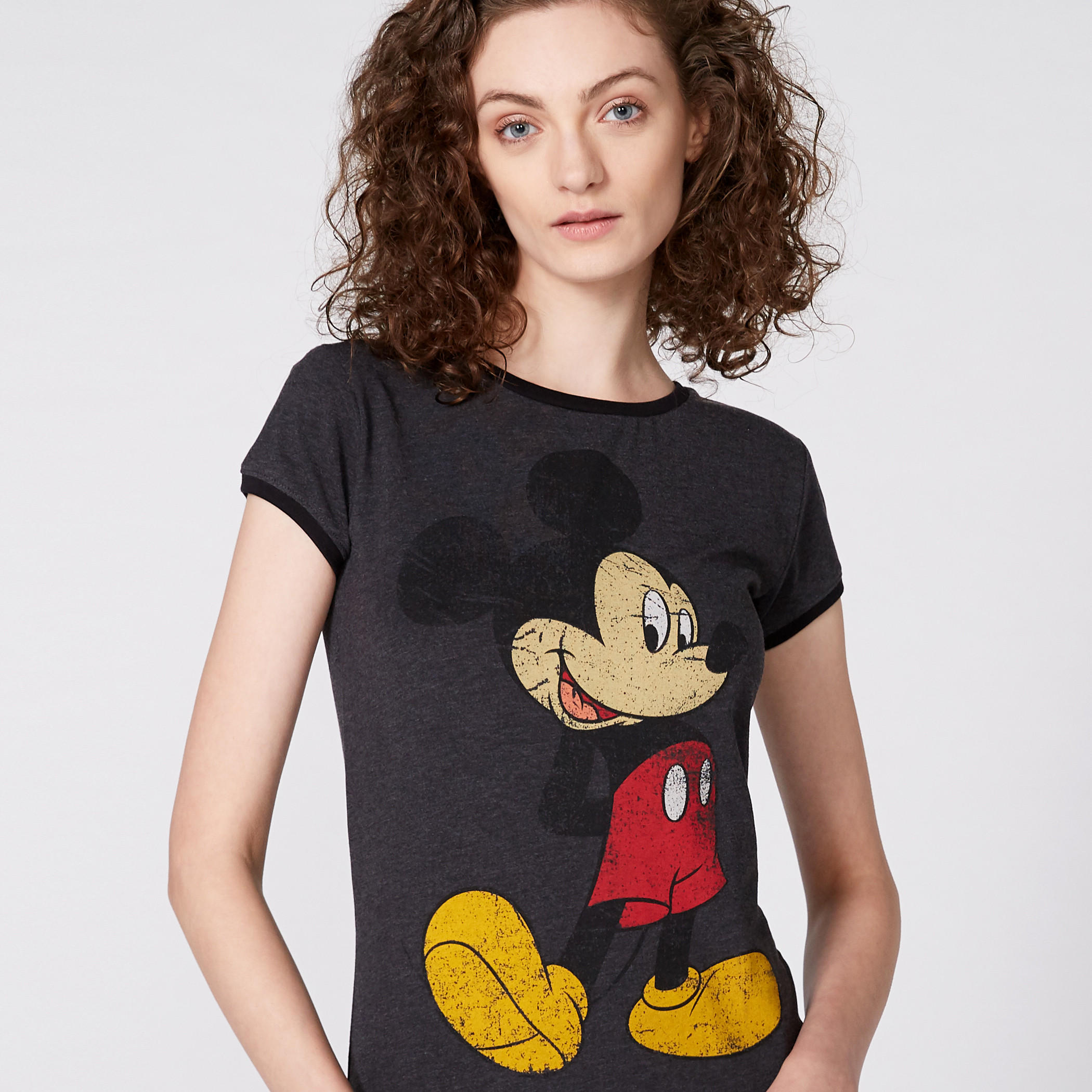 تيشيرت بأكمام كاب وياقة مستديرة بطبعات ميكي ماوس-women-clothing-tshirts-image-3