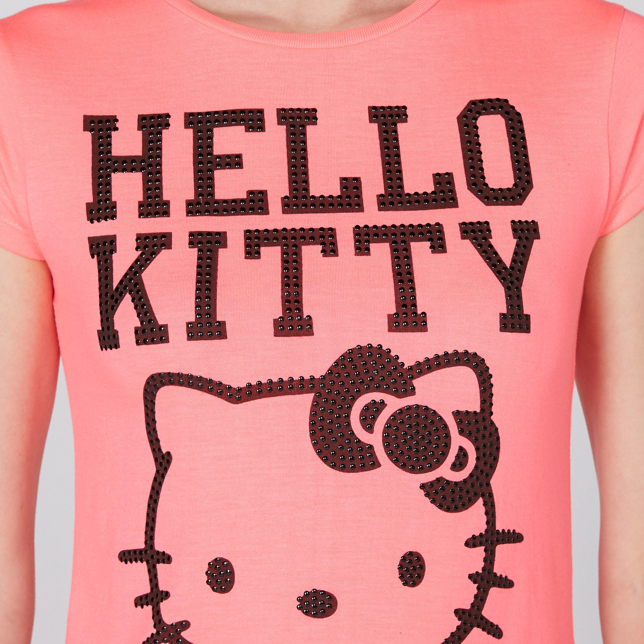 تيشيرت بياقة مستديرة وأكمام كاب وزخارف هالو كيتي-women-clothing-tshirts-image-3
