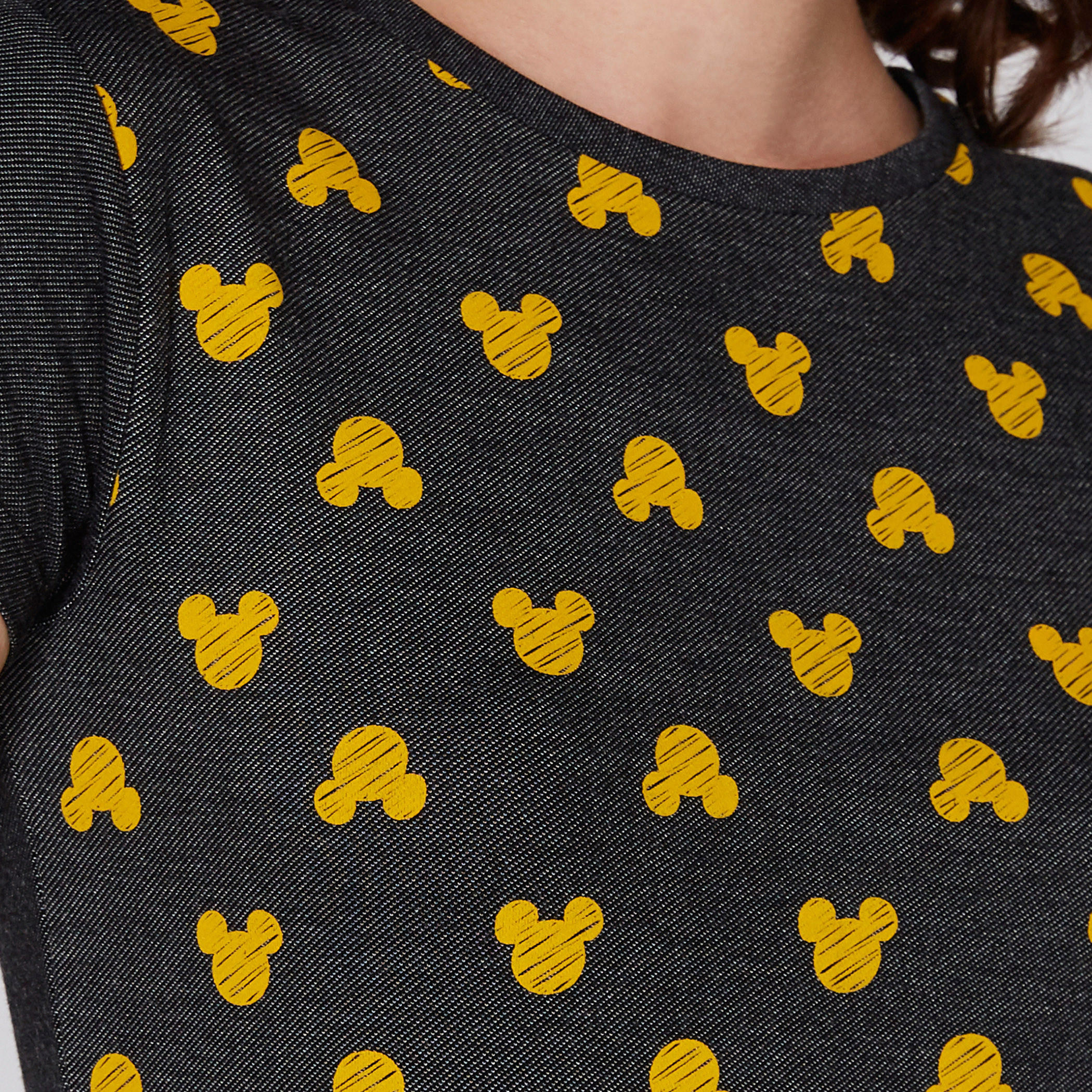 تيشيرت بأكمام كاب وياقة مستديرة مع طبعات ميكي ماوس-women-clothing-tshirts-image-3