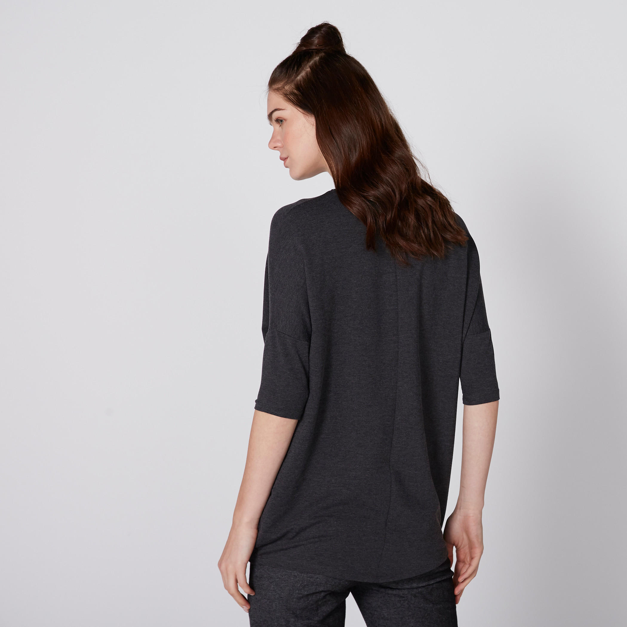 تيشيرت بياقة مستديرة وأكمام 3/4 وطبعات ميكي ماوس-women-clothing-tshirts-image-2