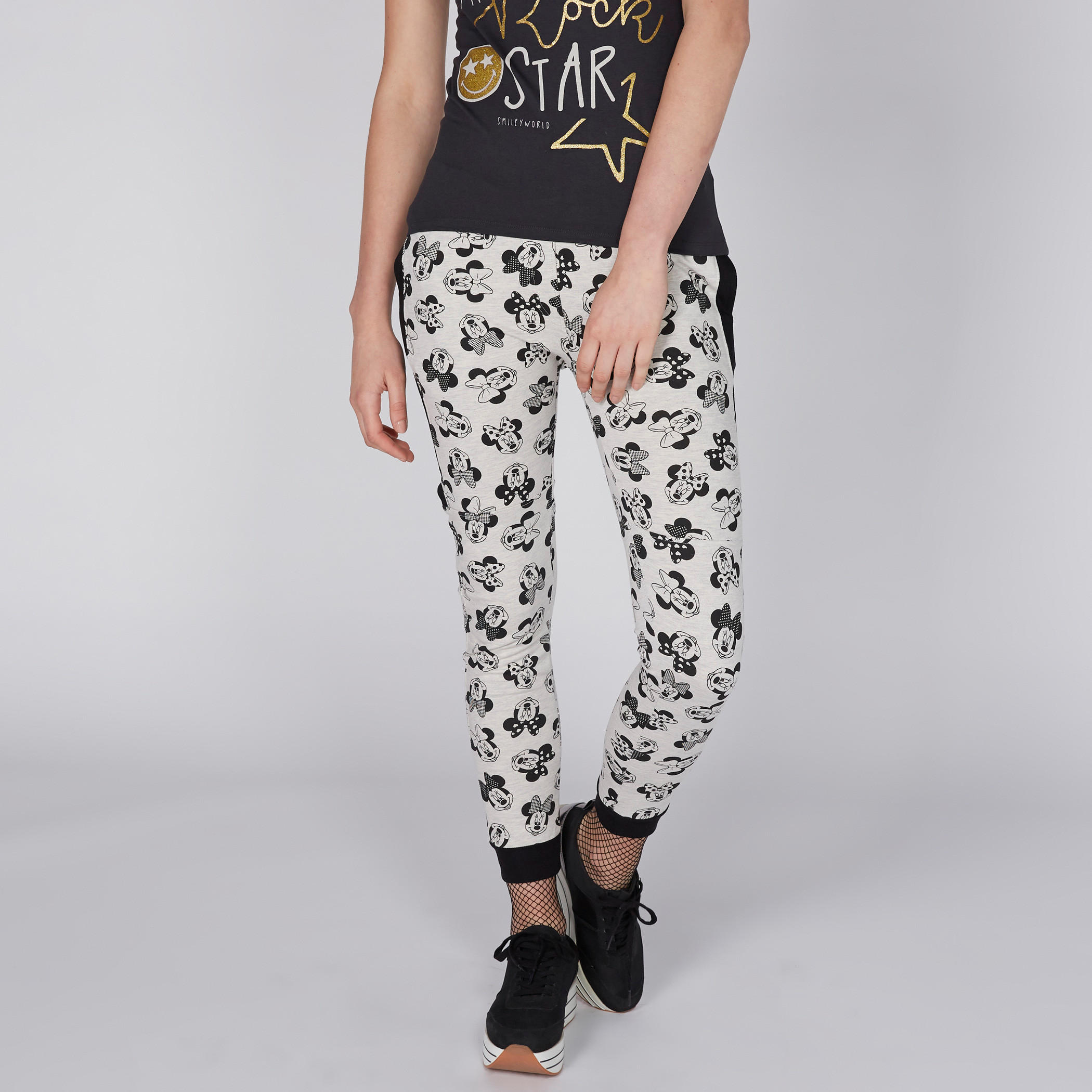 بنطال رياضي بخصر مطّاطي وطبعات ميكي ماوس-women-clothing-bottoms-joggers-image-1