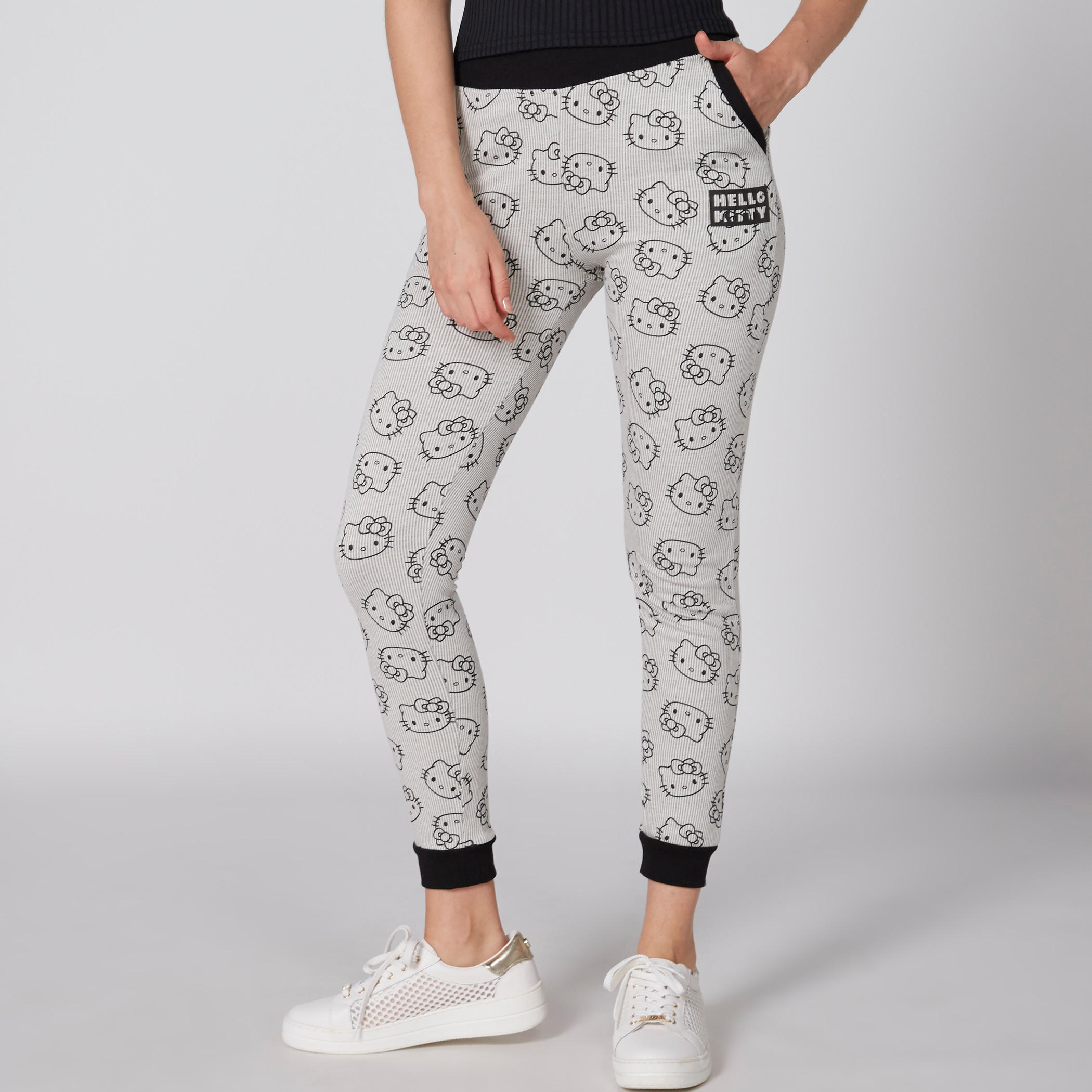 بنطال رياضي بجيوب وطبعات هالو كيتي-women-clothing-bottoms-trousers-image-3