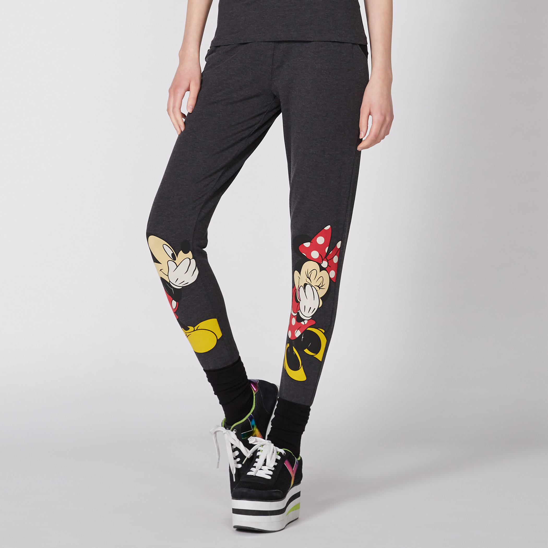 بنطال طويل بجيوب وطبعات ميكي ماوس وميني ماوس-women-clothing-bottoms-trousers-image-2