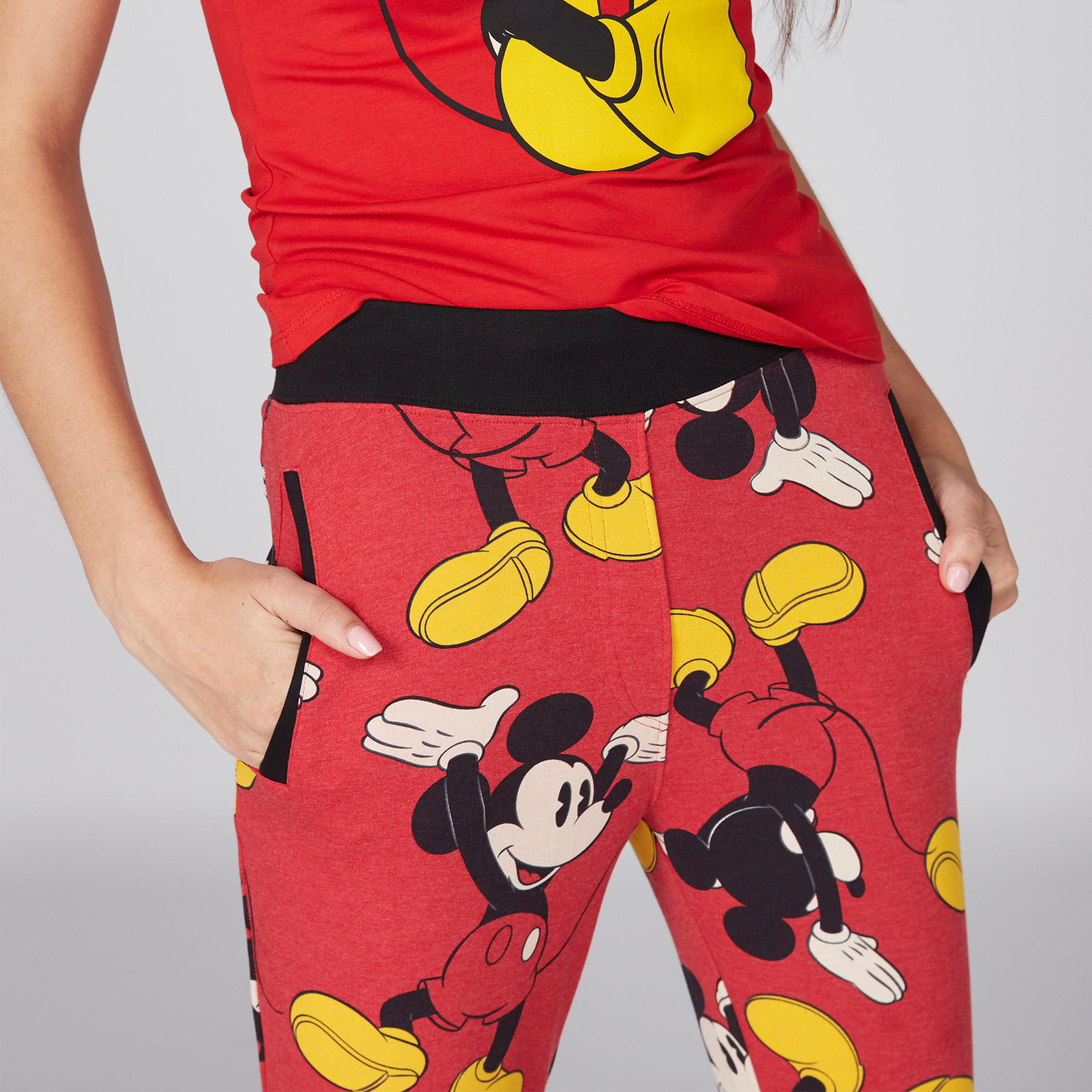 بنطال رياضي طويل بخصر مطّاطي وطبعات ميكي ماوس-women-clothing-bottoms-joggers-image-4