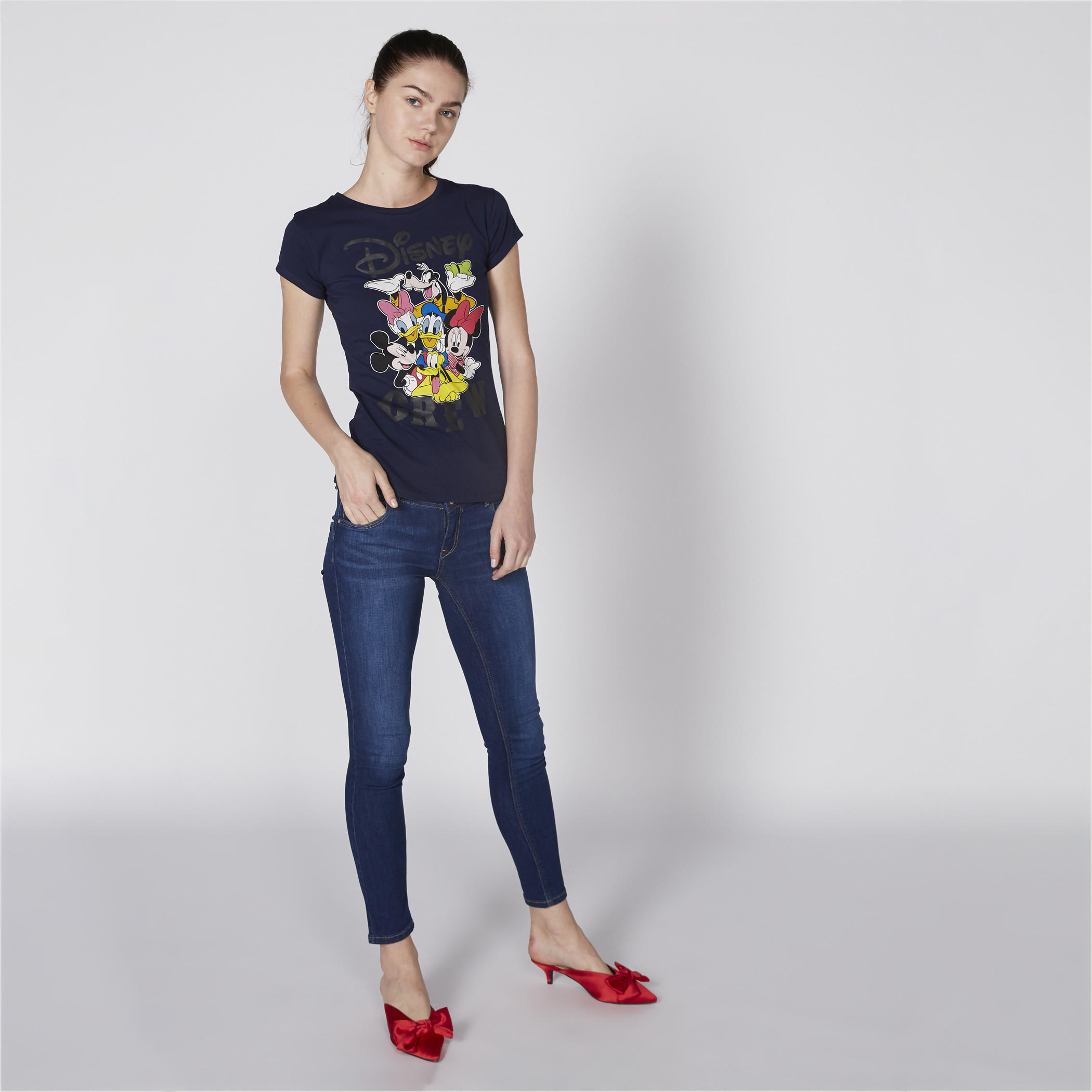 تيشيرت بياقة مستديرة وأكمام كاب وطبعات ديزني راوند-women-clothing-tshirts-image-1