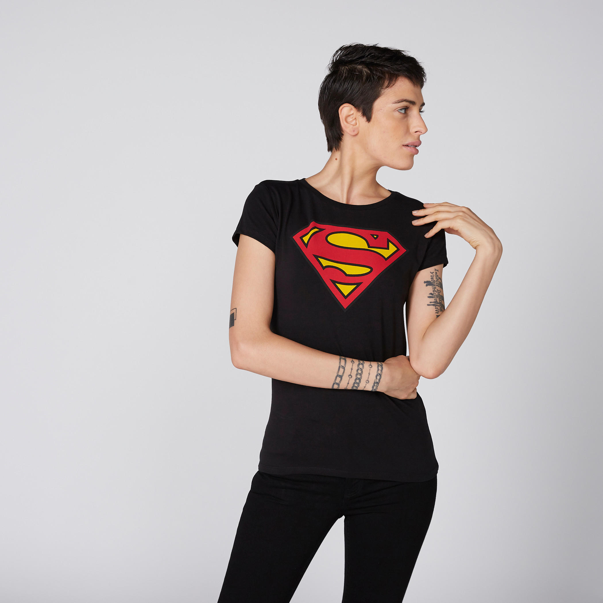تيشيرت بياقة مستديرة وأكمام قصيرة وطبعات سوبرمان-women-clothing-tshirts-image-1