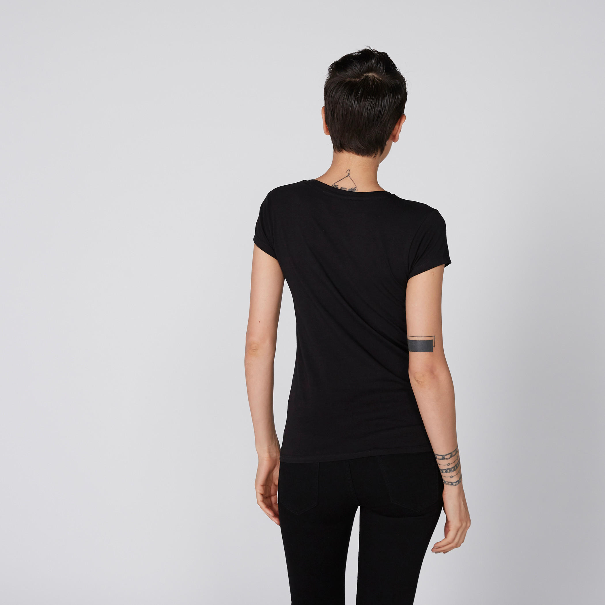 تيشيرت بياقة مستديرة وأكمام قصيرة وطبعات سوبرمان-women-clothing-tshirts-image-2