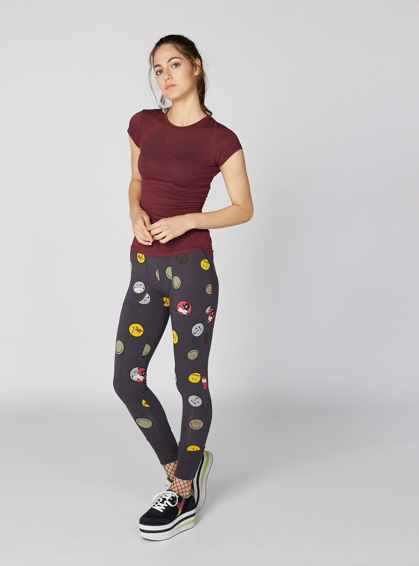 تيشيرت بأكمام كاب وياقة مستديرة بتزيينات ميكي ماوس-women-clothing-tshirts-image-3