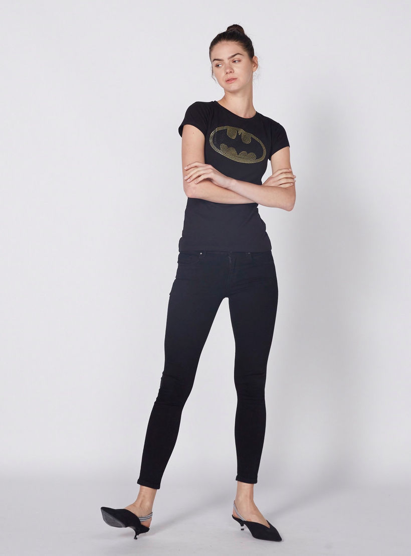 تيشيرت بأكمام كاب وياقة مستديرة وتزيينات باتمان-women-clothing-tshirts-image-2
