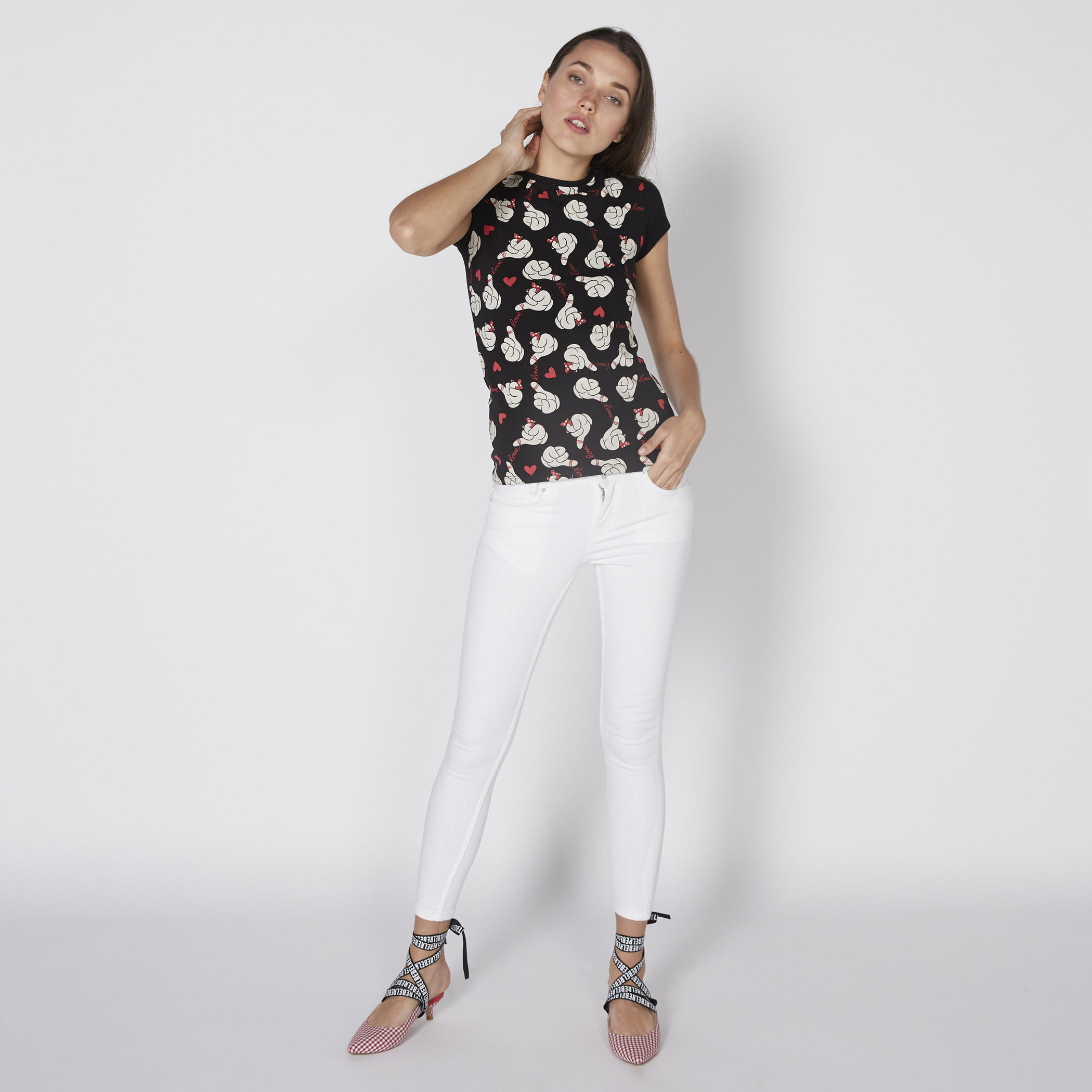 تيشيرت بياقة مستديرة وطبعات ميكي ماوس وميني ماوس-women-clothing-tshirts-image-2