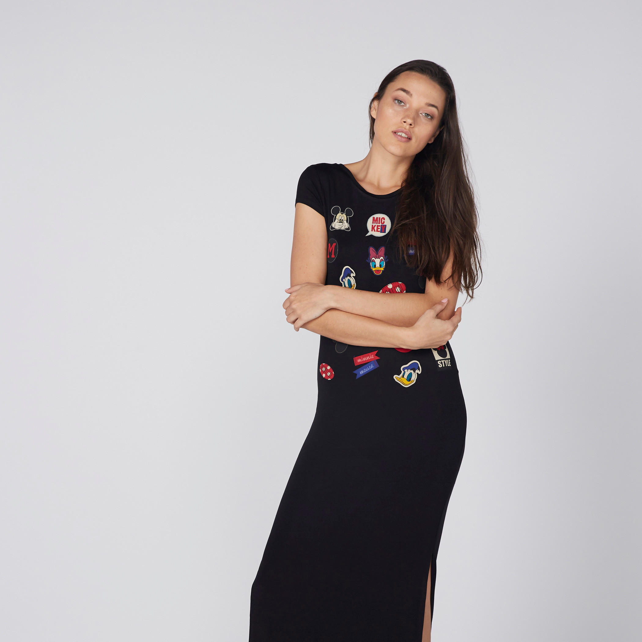 فستان بياقة مستديرة وأكمام كاب وطبعات شخصيات ديزني-women-clothing-dresses-image-3