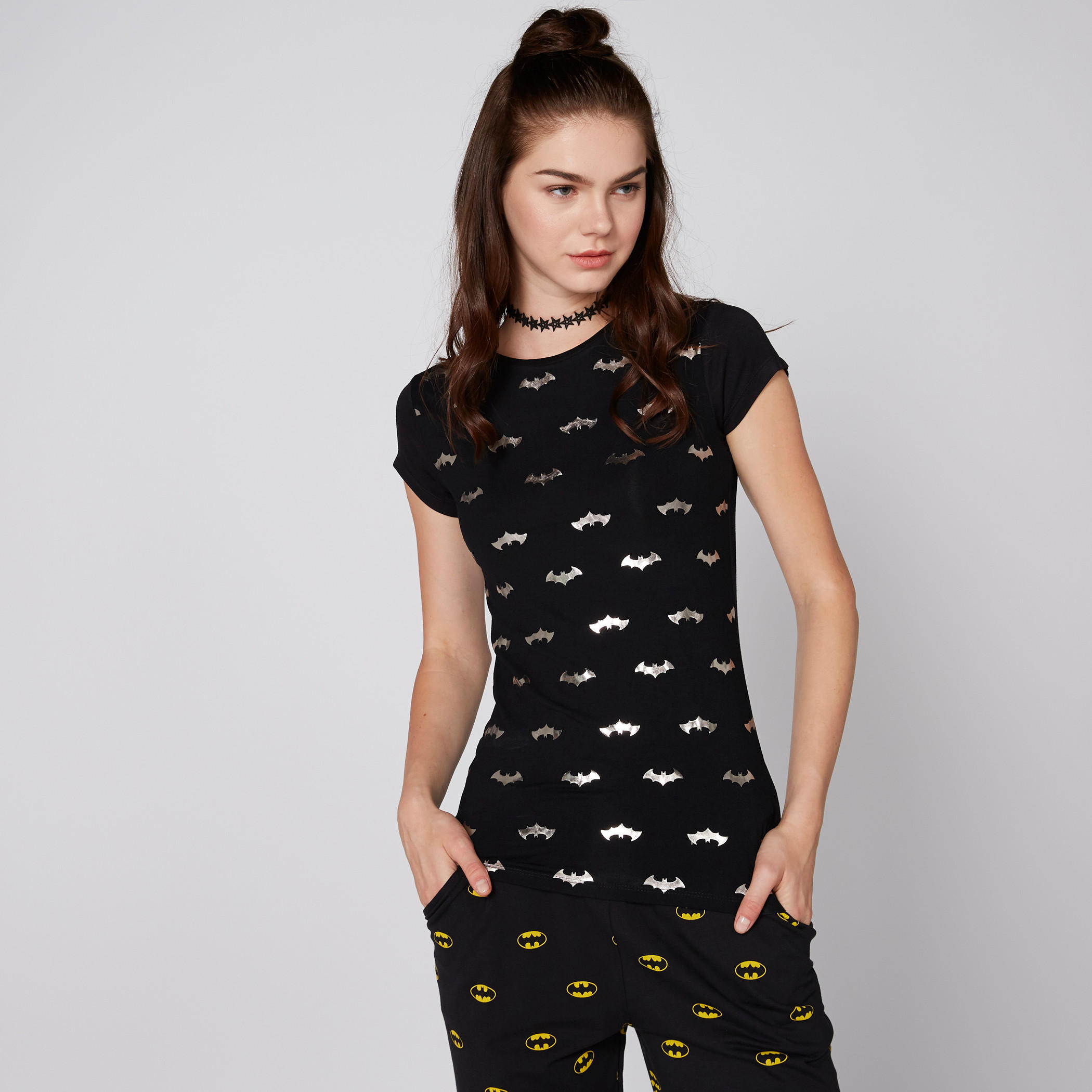 تيشيرت بياقة مستديرة وأكمام كاب وطبعات باتمان-women-clothing-tshirts-image-1