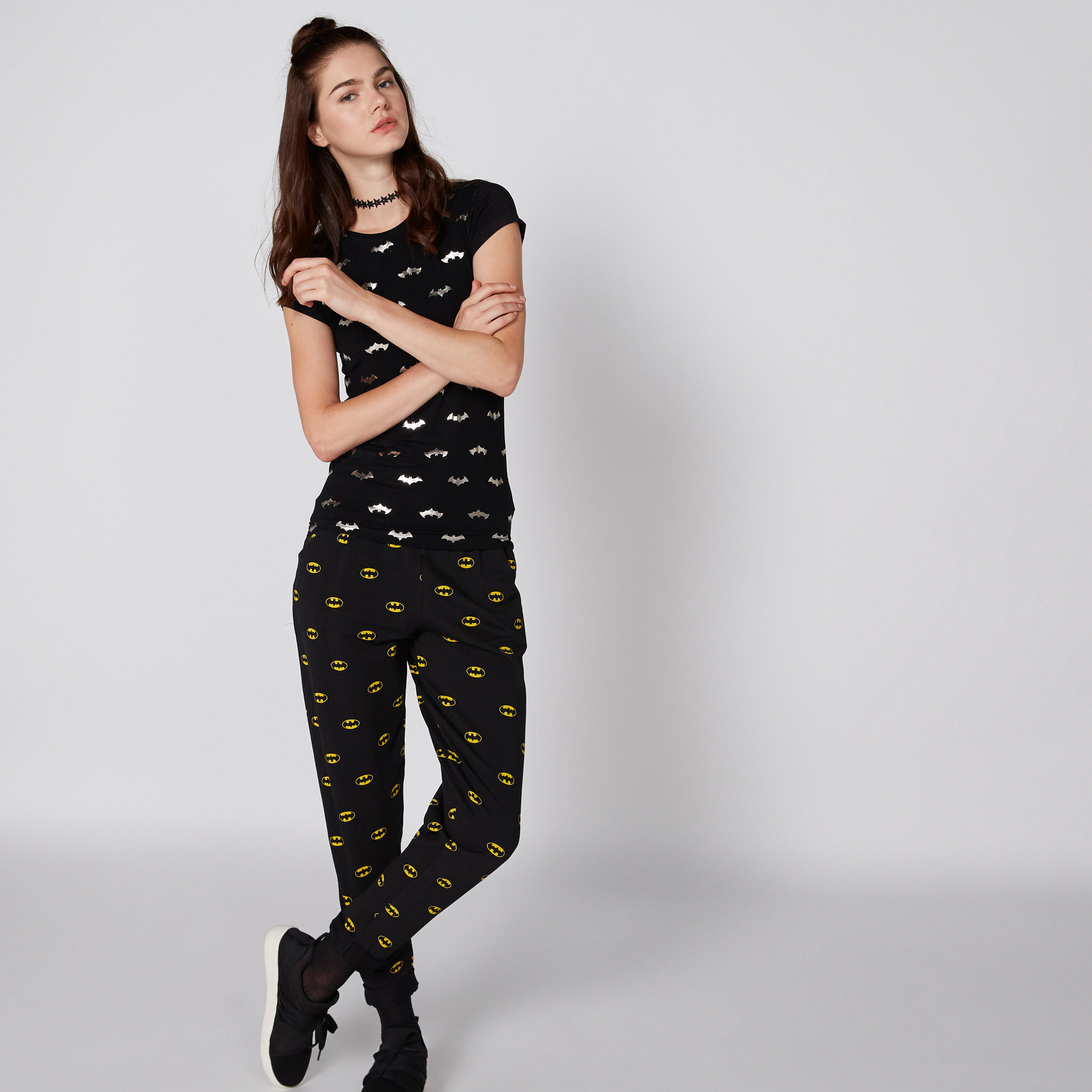 تيشيرت بياقة مستديرة وأكمام كاب وطبعات باتمان-women-clothing-tshirts-image-3