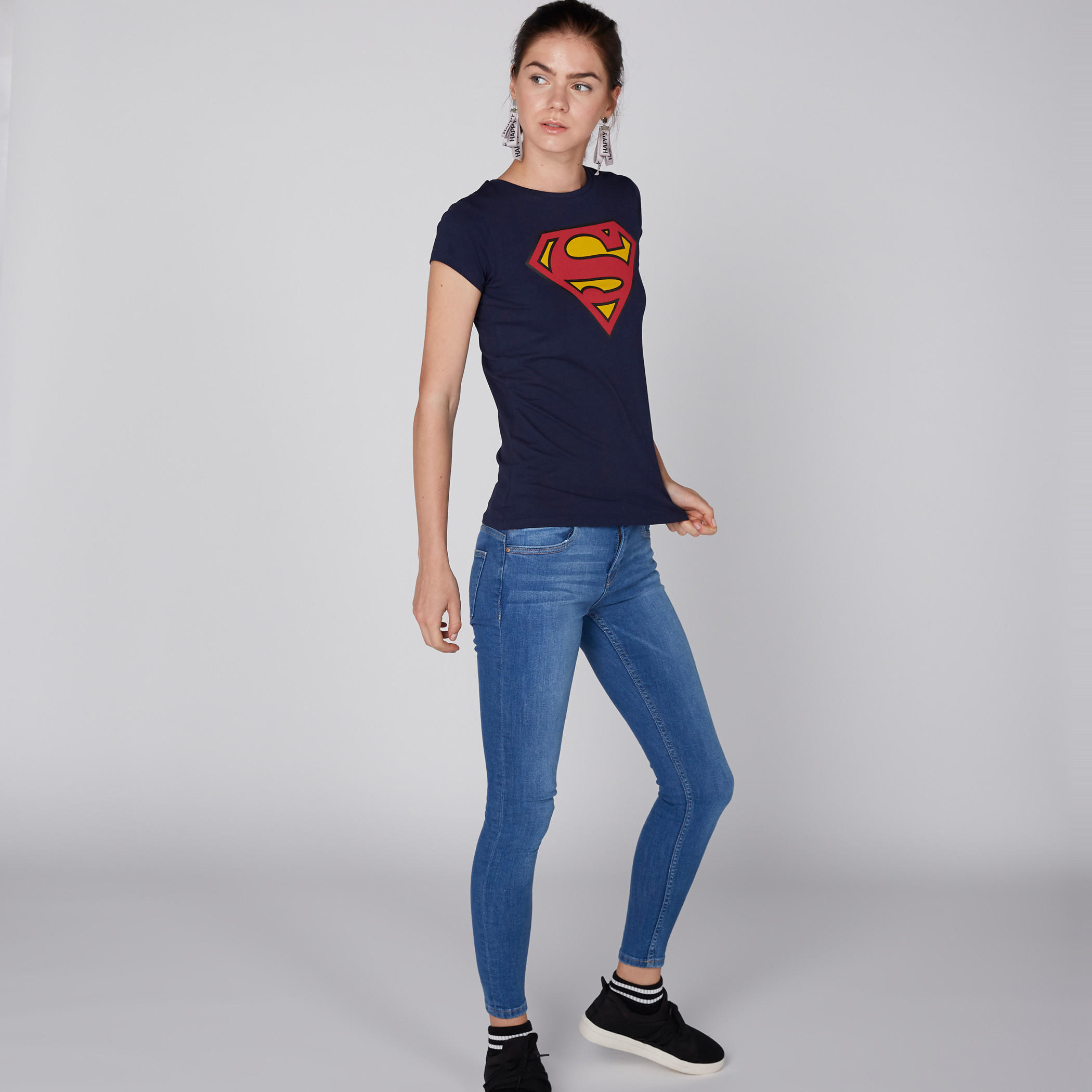تيشيرت بياقة مستديرة وأكمام كاب وطبعات سوبرمان-women-clothing-tshirts-image-3