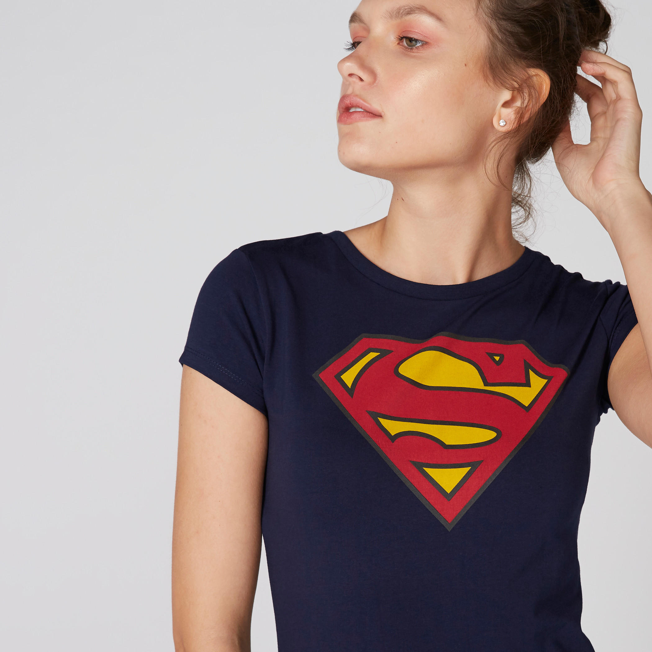 تيشيرت بأكمام كاب وياقة مستديرة وطبعات سوبرمان-women-clothing-tshirts-image-4