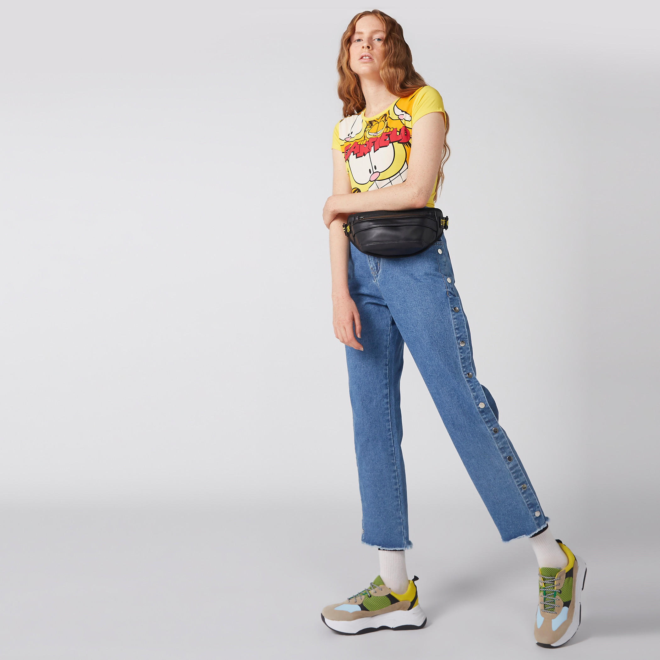 تيشيرت سكيني بطبعات جارفيلد-women-clothing-tshirts-image-1