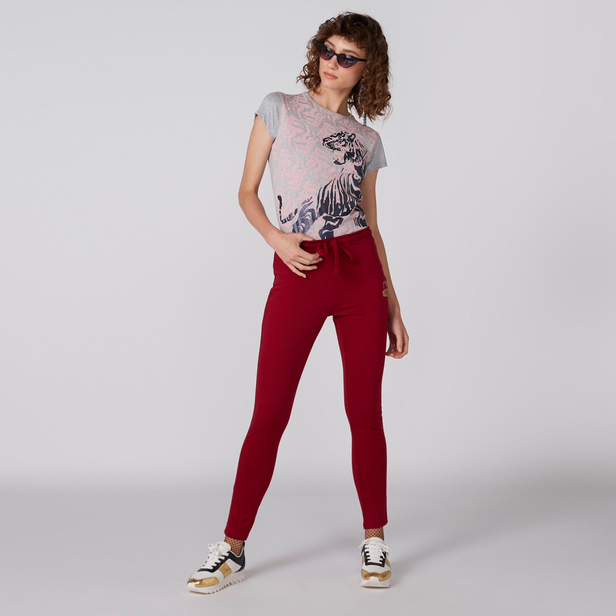 بنطال طويل بخصر مطّاطي وطبعات هالو كيتي-women-clothing-bottoms-joggers-image-3