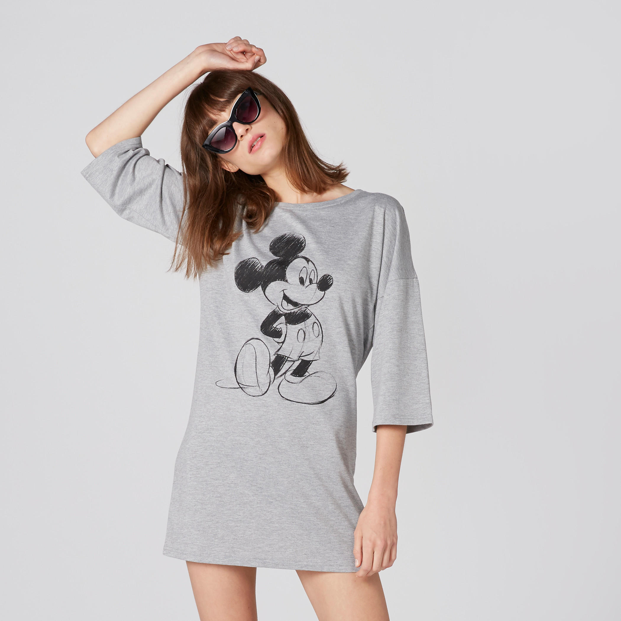 فستان قصير بياقة ضيّقة وأكمام 3/4 وطبعات ميكي ماوس-women-clothing-tshirts-image-4