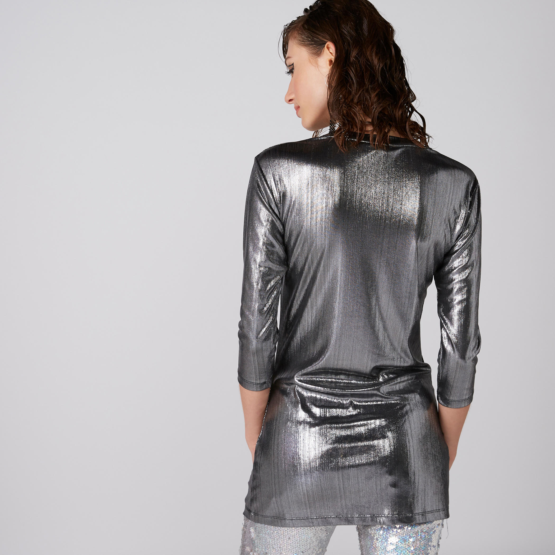 بلوزة بارزة الملمس بياقة مستديرة وأكمام 3/4 وطبعات هالو كيتي-women-clothing-shirtsandblouses-blouses-image-2