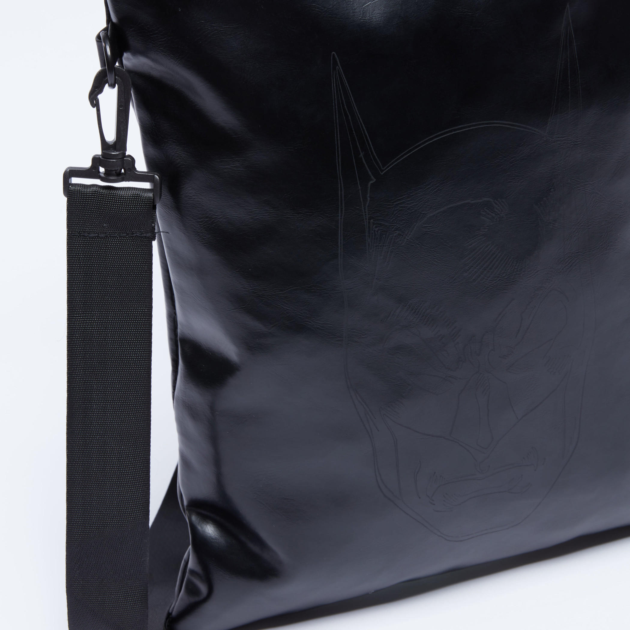 Batman Textured Messenger Bag with Zip Closure and Detachable Strap-men-bags-image-4