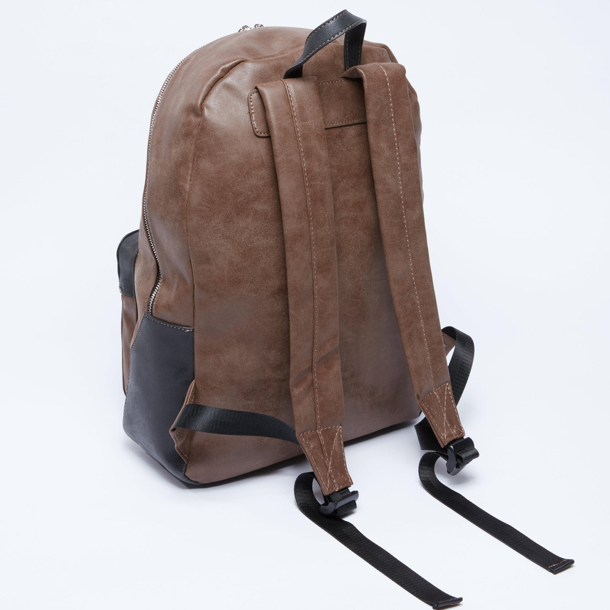 حقيبة ظهر بارزة الملمس بسحّاب إغلاق وحمّالات قابلة للتعديل باتمان-women-bagsandwallets-handbags-image-3