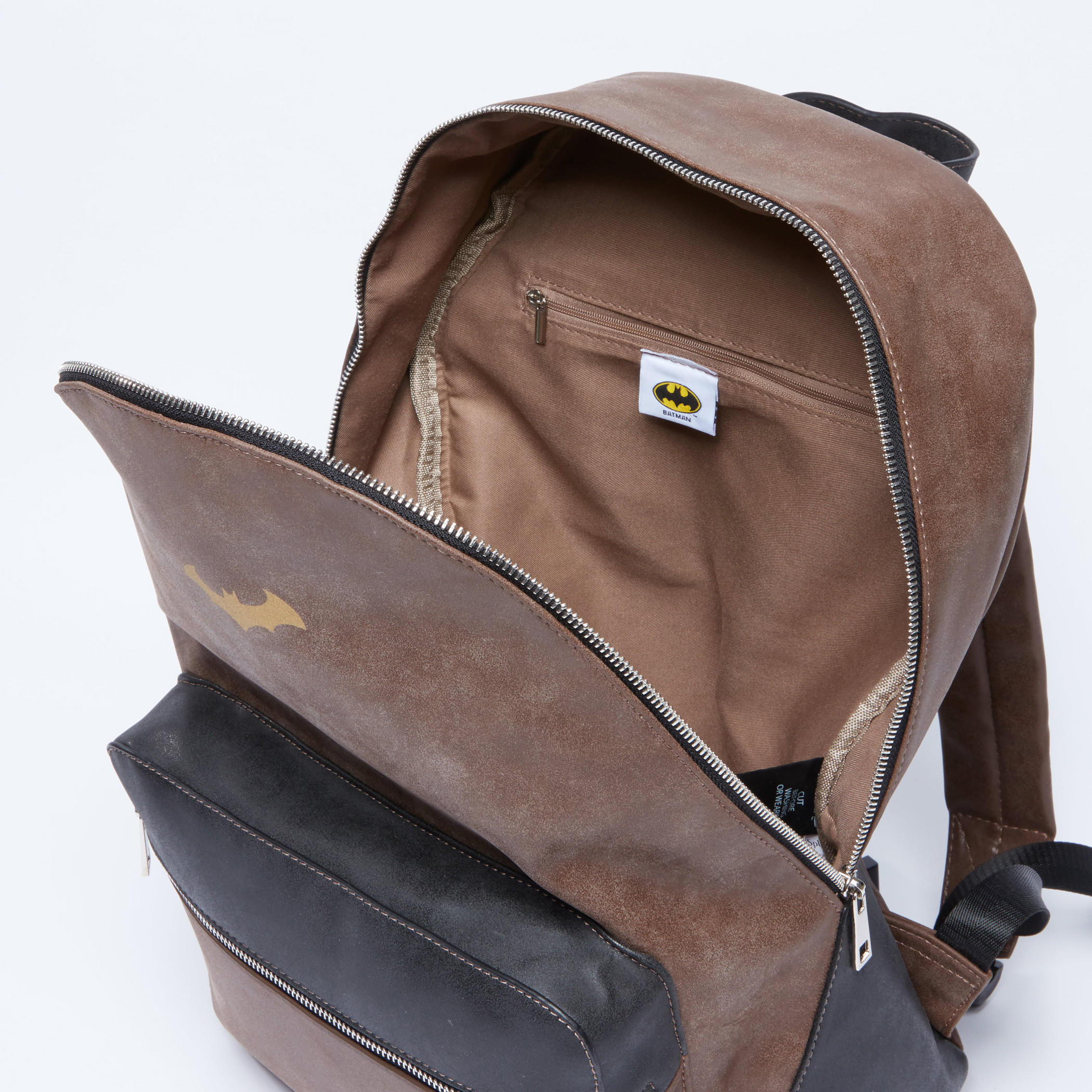 حقيبة ظهر بارزة الملمس بسحّاب إغلاق وحمّالات قابلة للتعديل باتمان-women-bagsandwallets-handbags-image-1