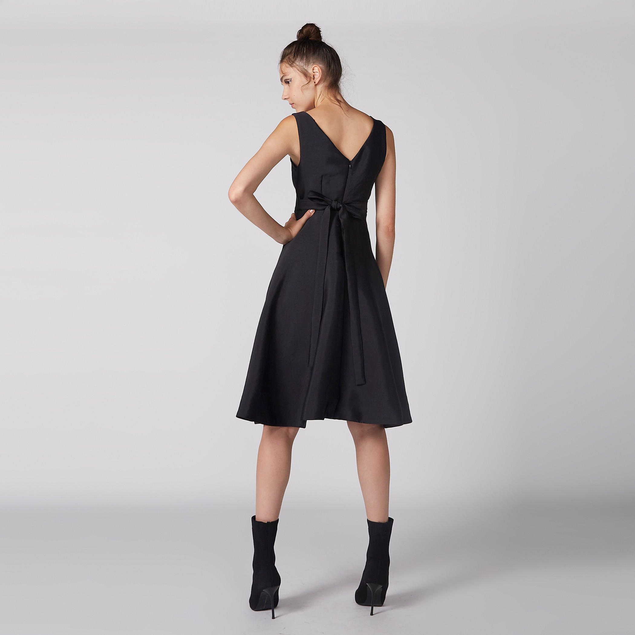 فستان دون أكمام برباط وطبعات ميني ماوس-women-clothing-dresses-image-3