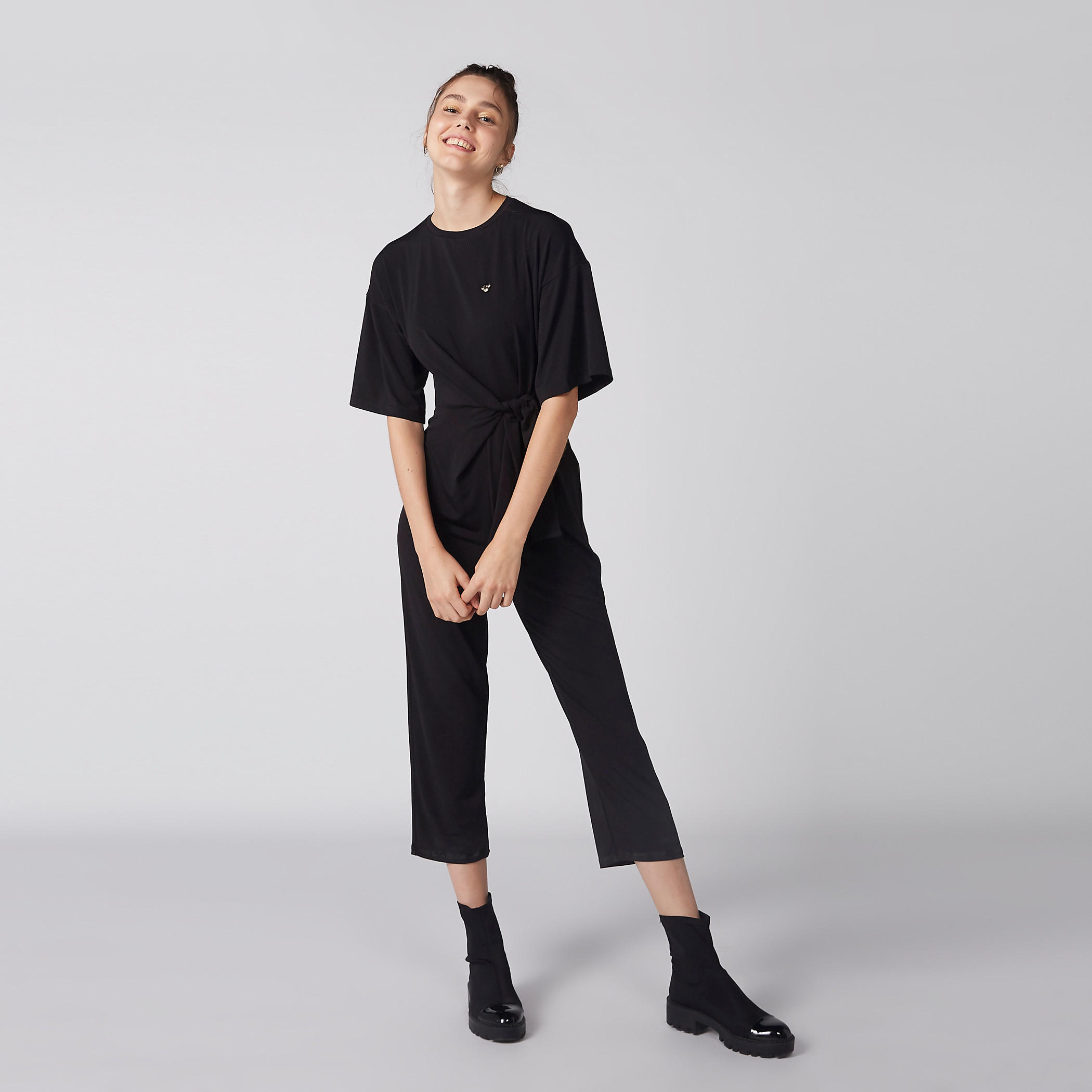 أفرول بياقة مستديرة وأكمام قصيرة ميكي ماوس-women-clothing-jumpsuits-image-1
