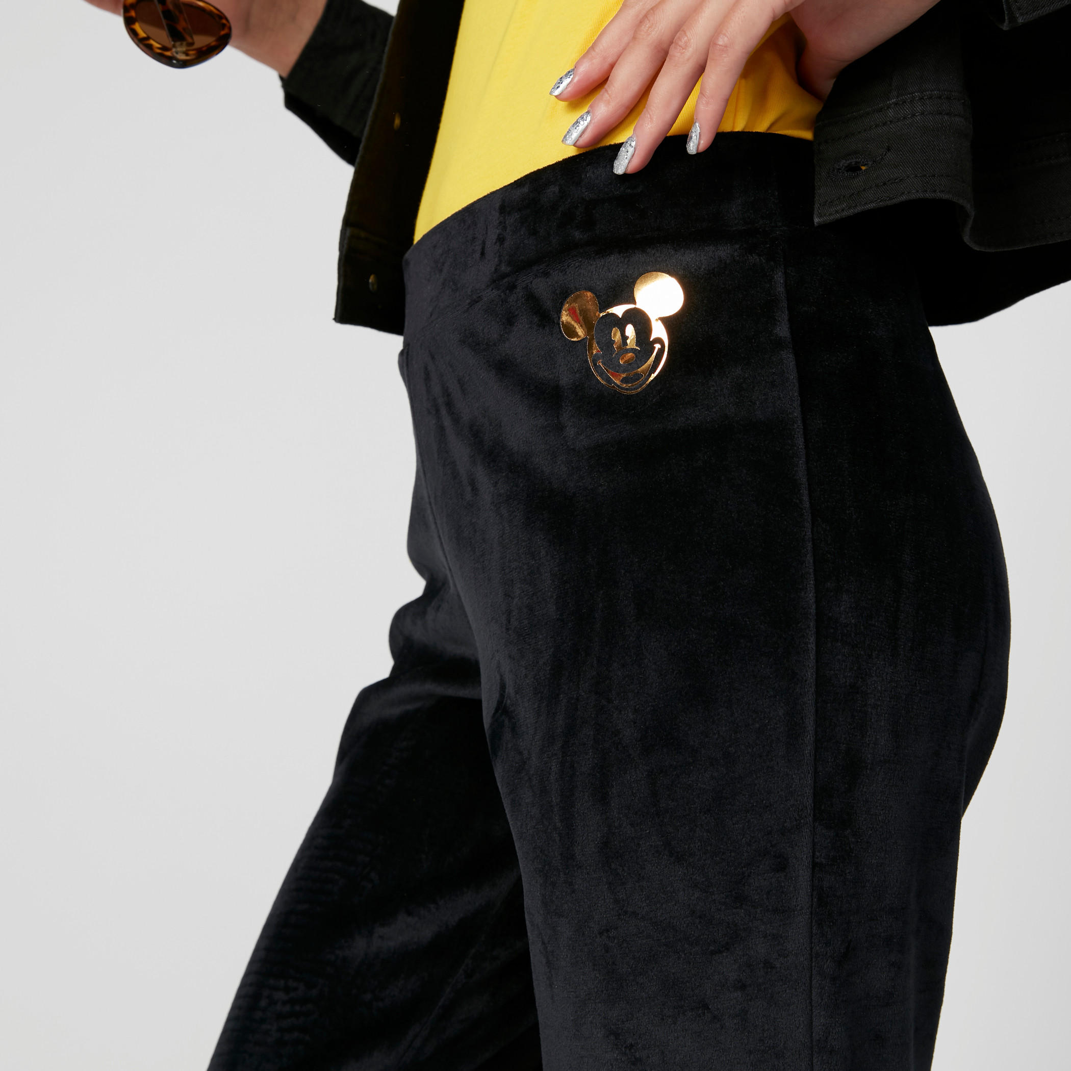 بنطال بخصر مطّاطي وطبعات ميكي ماوس-women-clothing-bottoms-trousers-image-4