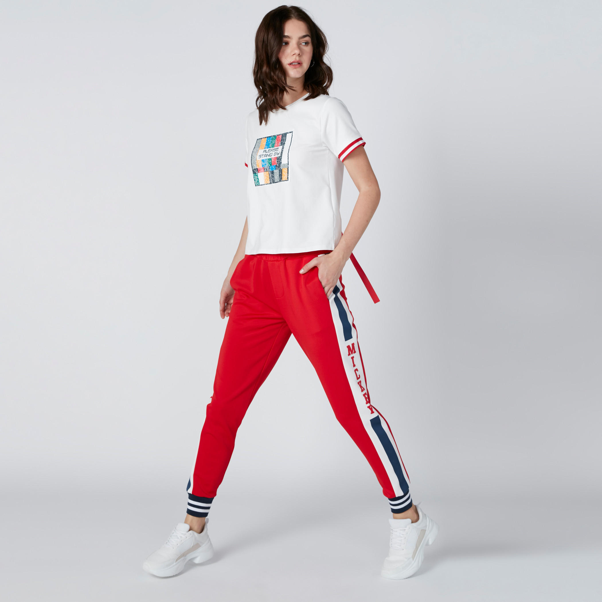 بنطال رياضي بجيوب وطبعات من ميكي ماوس-women-clothing-bottoms-trousers-image-5
