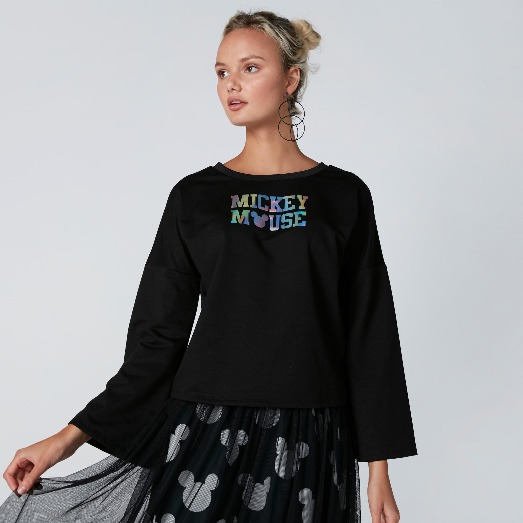 توب بطبعات ميكي ماوس وأكمام واسعة-women-clothing-tshirts-image-3